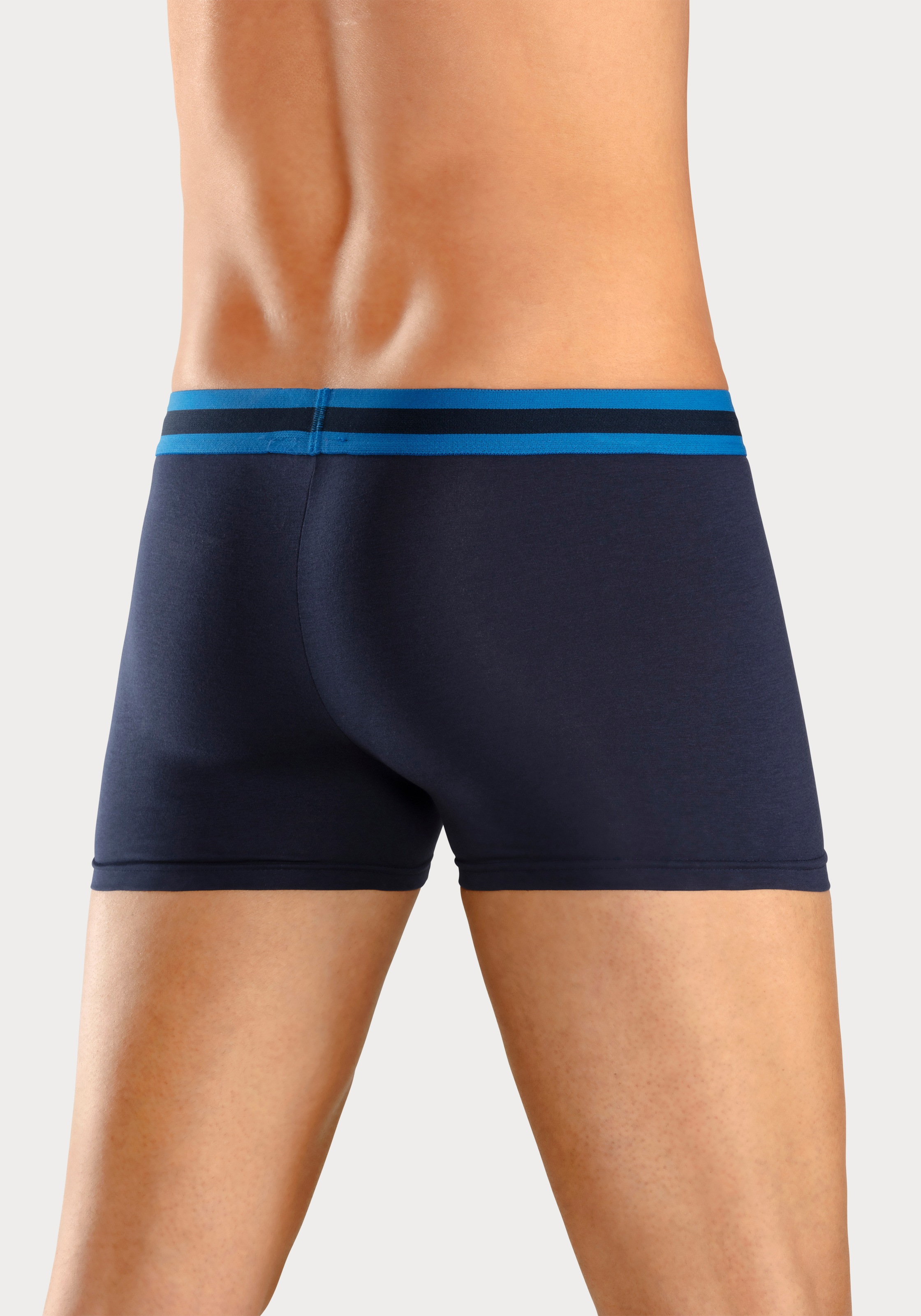 Bench. Boxer »Boxershorts für Herren«, (Packung, 4 St.), mit Overlock-Nähten vorn