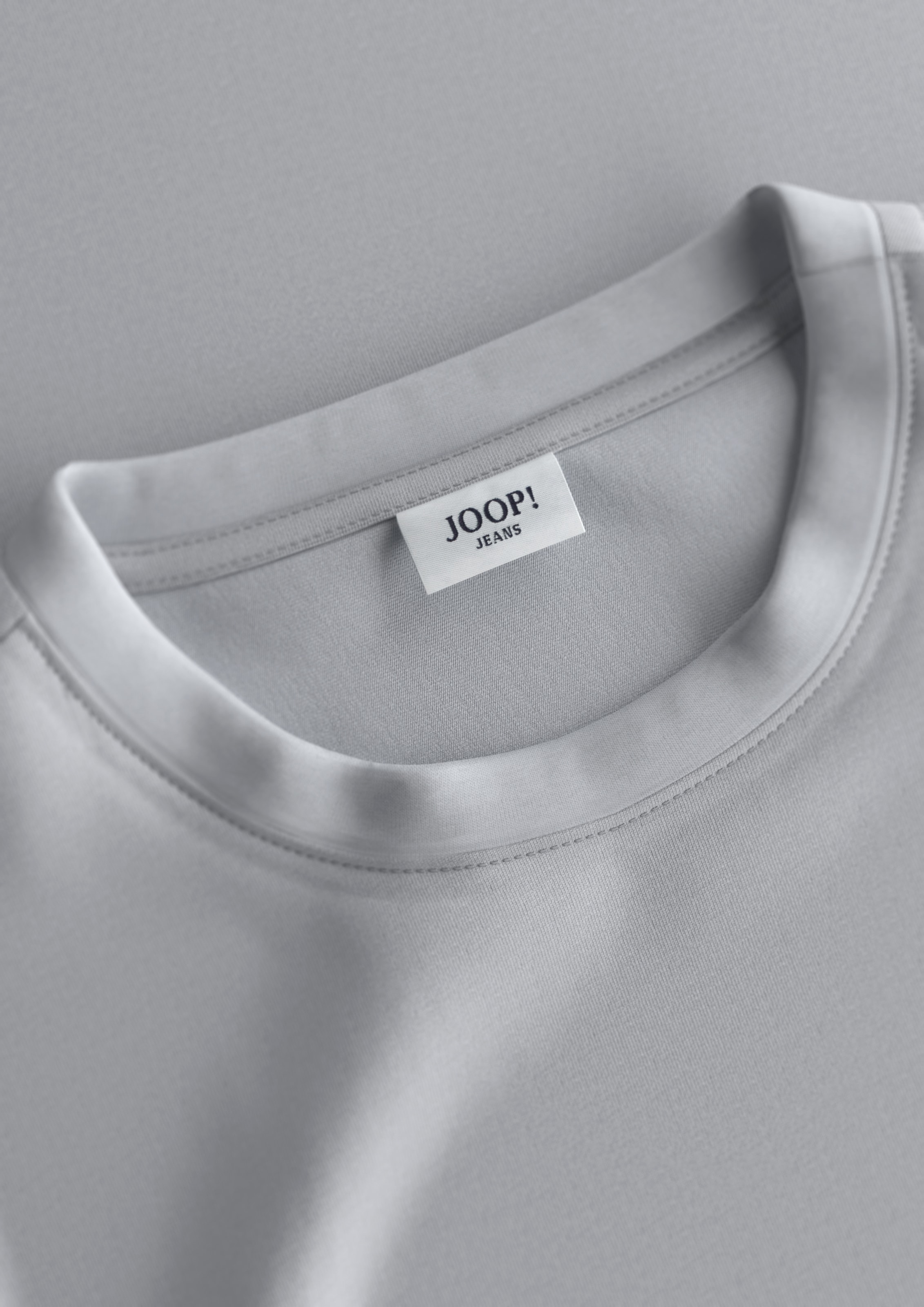 Joop Jeans Kurzarmshirt »Alphis«, Mit Ton-in Ton Logoprint