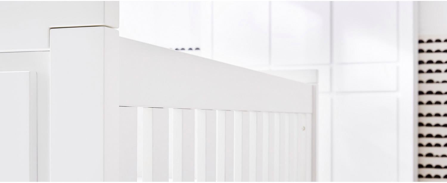 Pinolino® Babyzimmer-Komplettset »Milk«, (Set, 3 St.), extrabreit groß; mit Kinderbett, Schrank und Wickelkommode