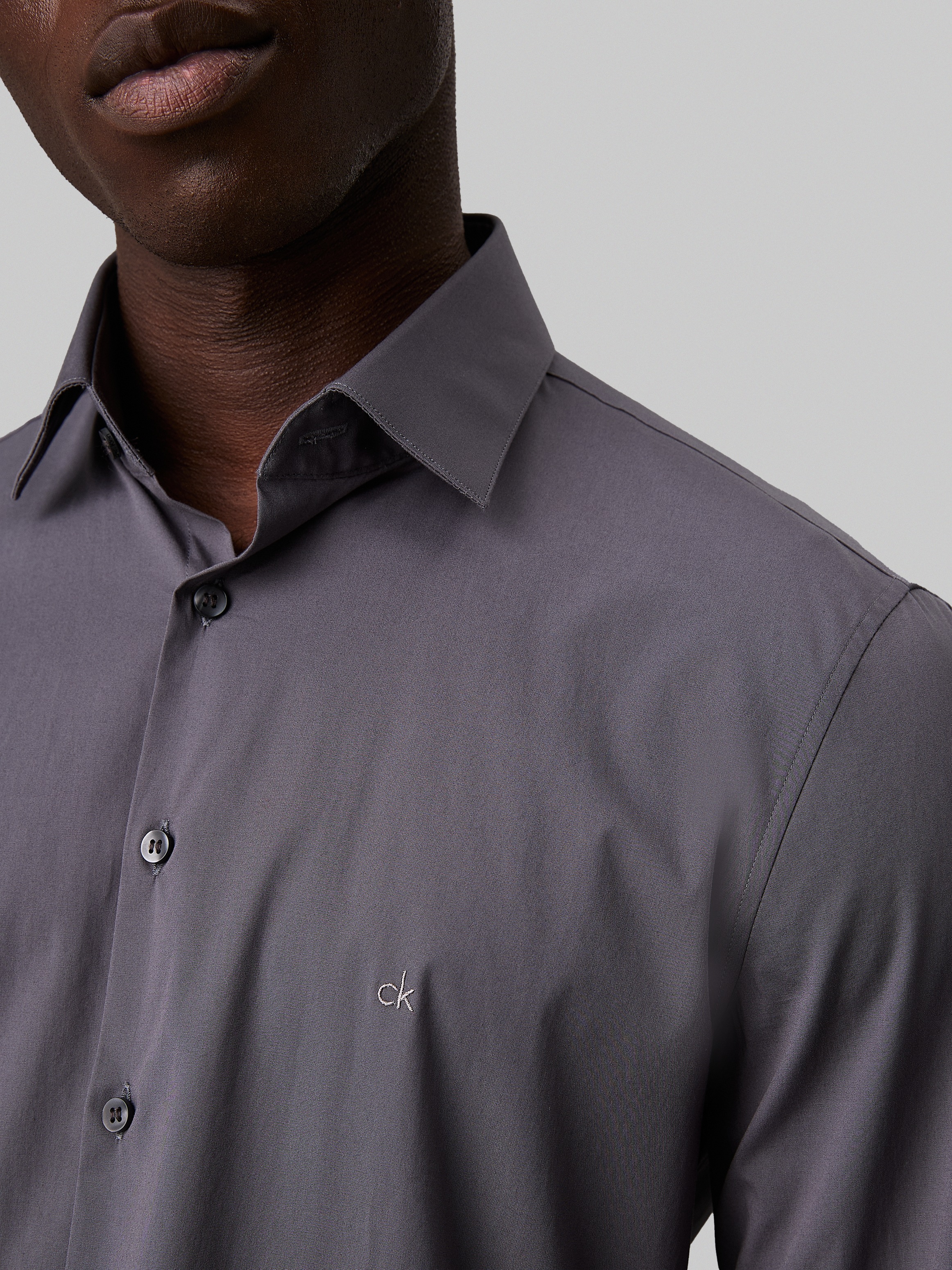 Calvin Klein Businesshemd »POPLIN STRETCH SLIM SHIRT«, mit Kentkragen, Logoprint auf Brusthöhe
