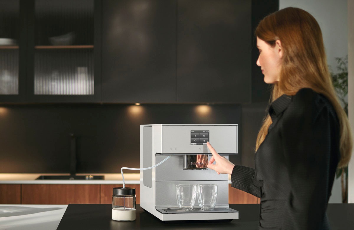 CM7350 Miele bestellen online Brillantweiß, Kegelmahlwerk Kaffeevollautomat Tank, 2,2l