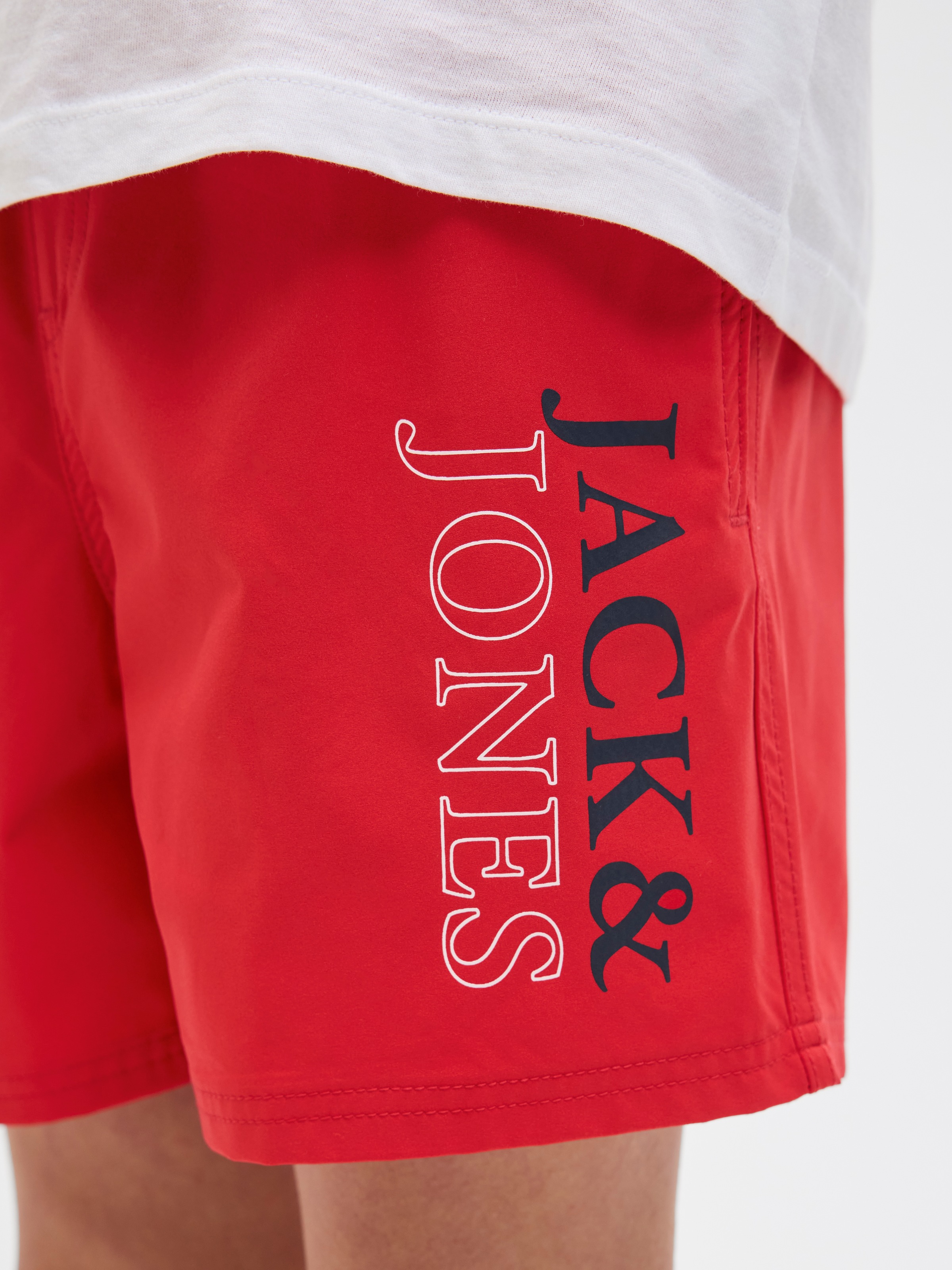 Jack & Jones Junior Badeshorts »JPSTMAUI mit Logoprint und praktischen Taschen«, bedruckt, modisch, regular fit, Web