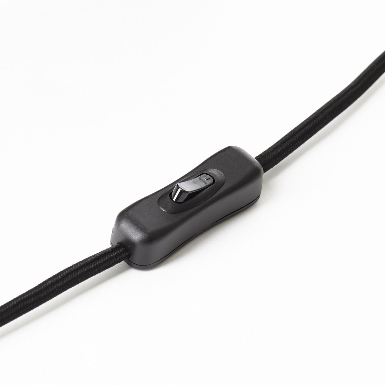 Brilliant Wandleuchte »Gwen« E27 1 Stk. 29 cm Höhe, 13,5 cm Ausl., E27, Metall/Holz, antik holz/schwarz korund