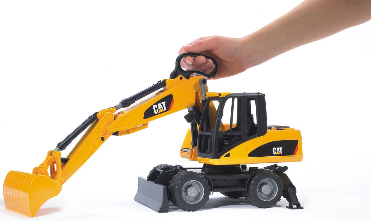 Bruder® Spielzeug-Bagger »Cat Mobilbagger 44 cm (02445)«, Made in Europe