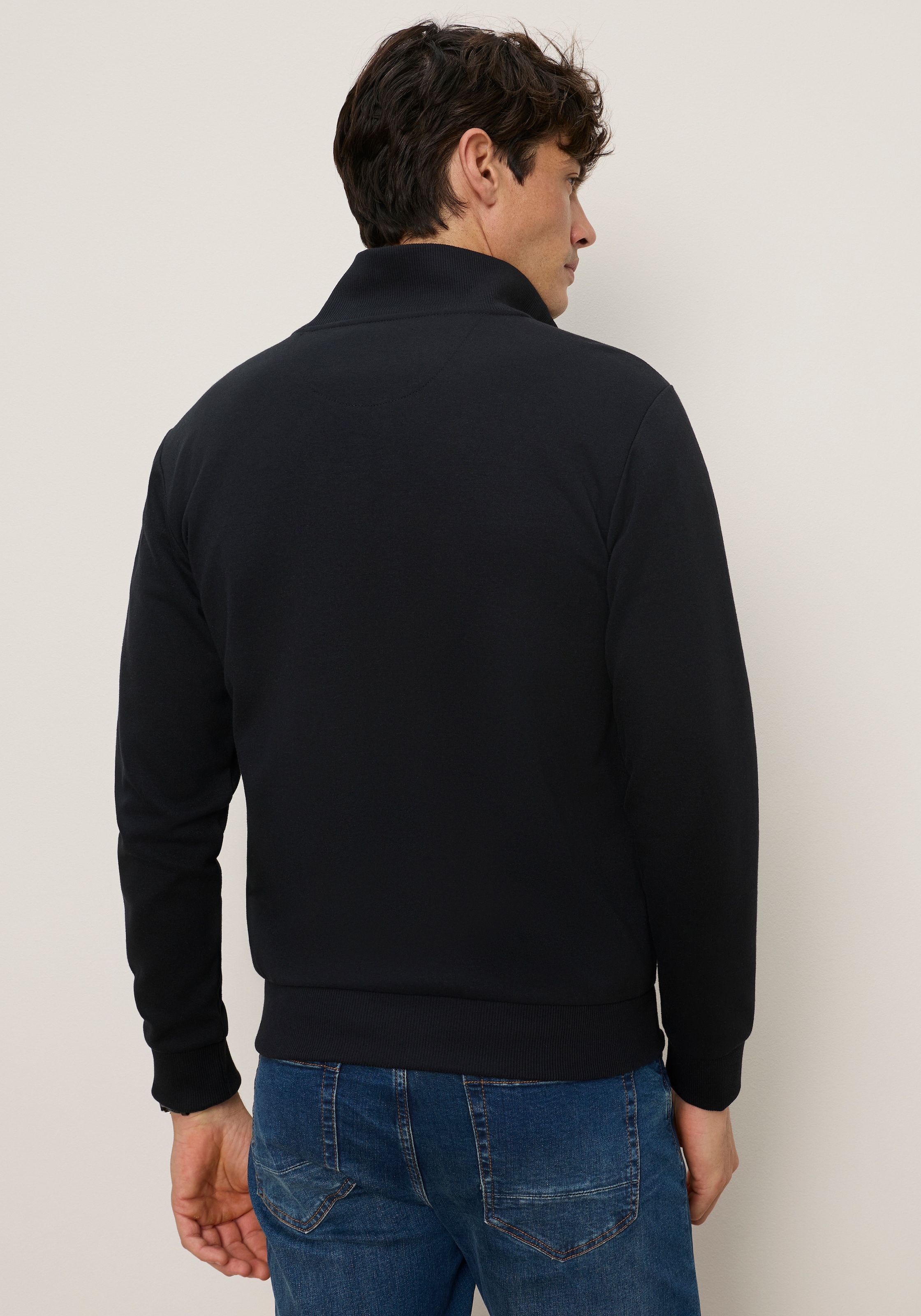 Bruno Banani Sweatjacke mit Karosteppung im oberen Bereich