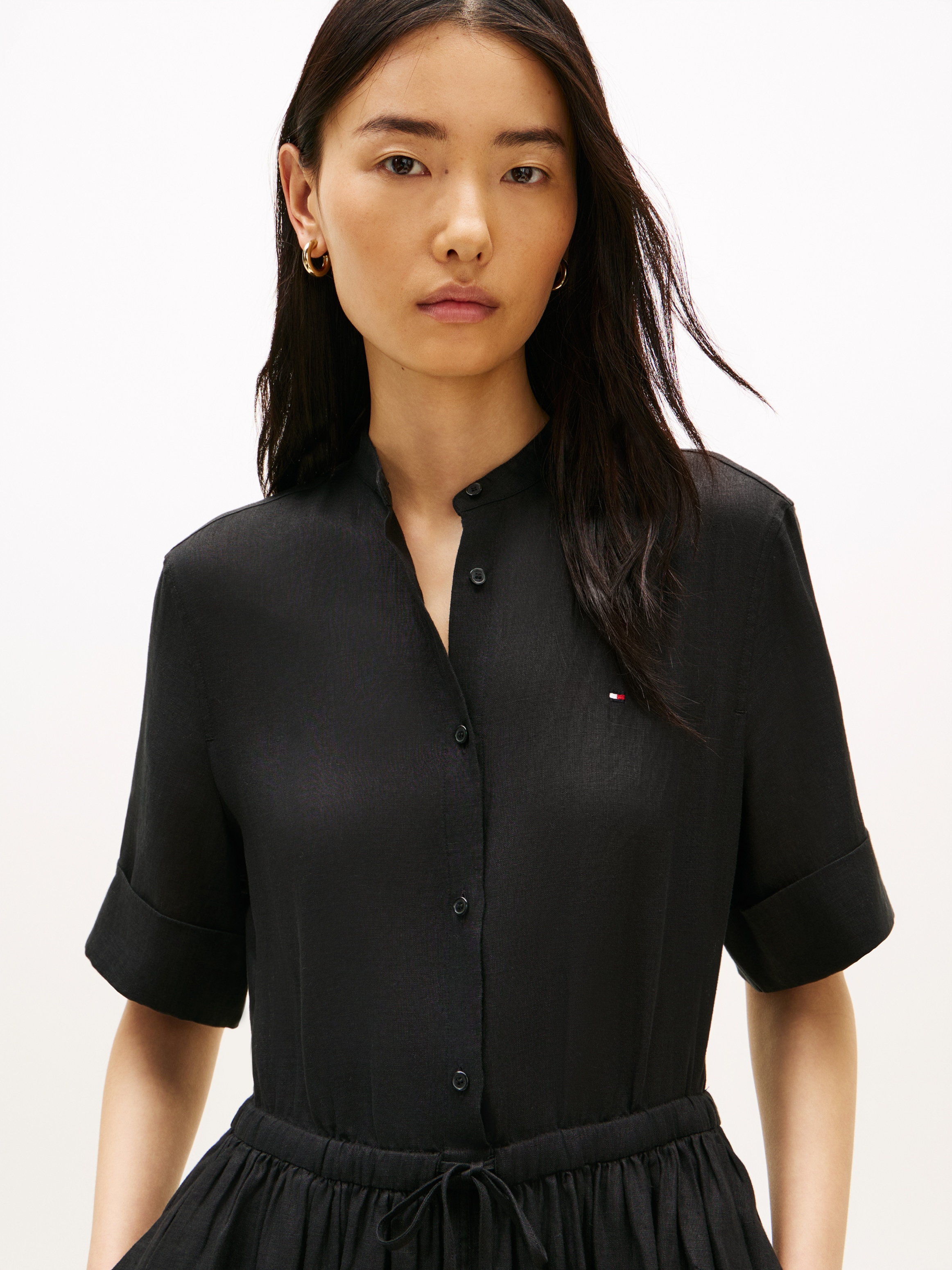 Tommy Hilfiger Sommerkleid »ESS LINEN SHORT SLEEVE SHIRT DRESS« Eingrifftaschen in Midi-Länge, mit Taillen-Band zum Binden