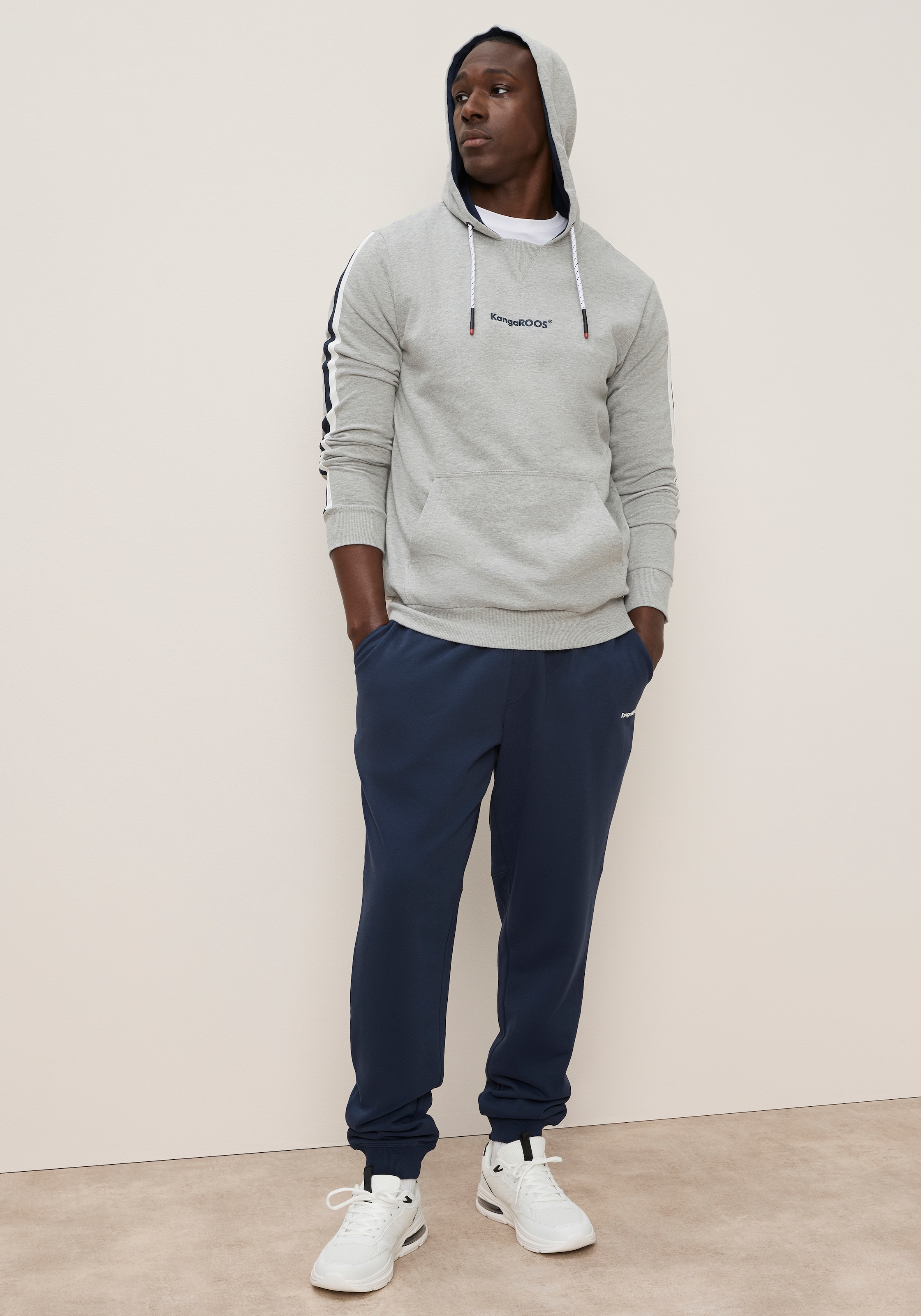 KangaROOS Jogginganzug mit Kapuze, aus Baumwolle und Polyester