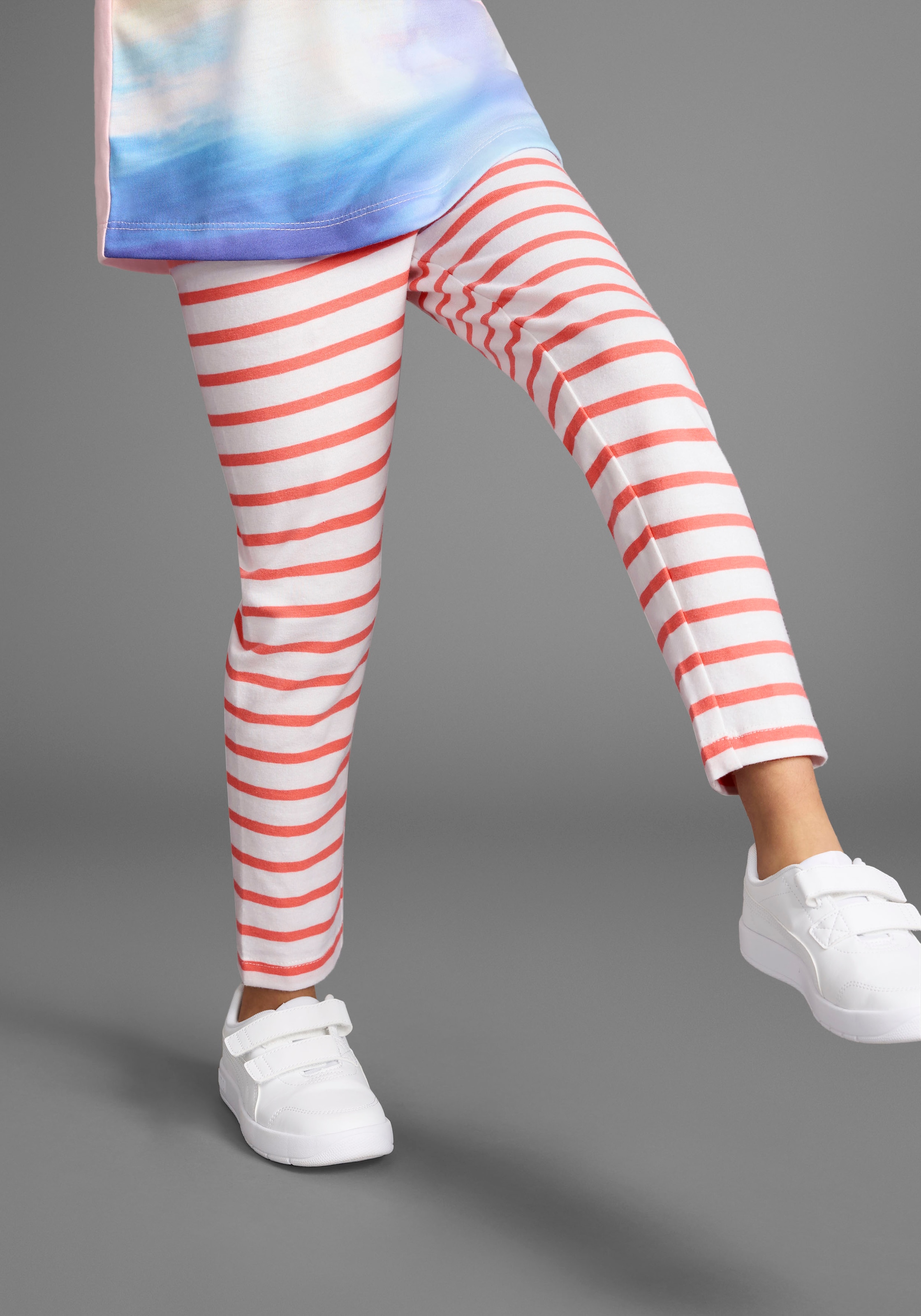 KIDSWORLD Leggings »2er Pack Ringel-Leggings für kleine Mädchen«, (Packung, 2 tlg., 2 Teile), Leggingspackung für kleine Mädchen