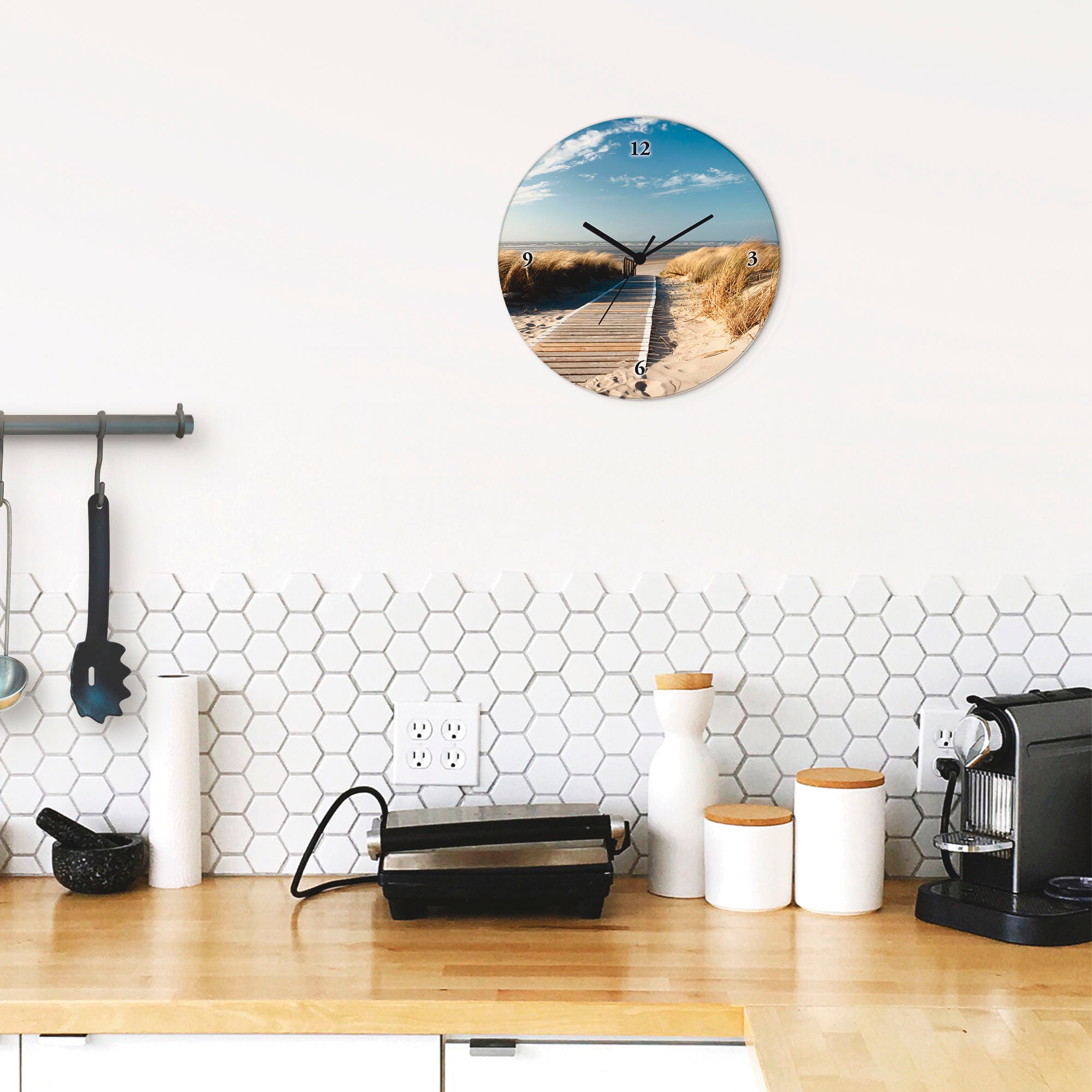 Artland Wanduhr »Nordseestrand auf Langeoog - Steg« wahlweise mit Quarz- oder Funkuhrwerk, lautlos ohne Tickgeräusche