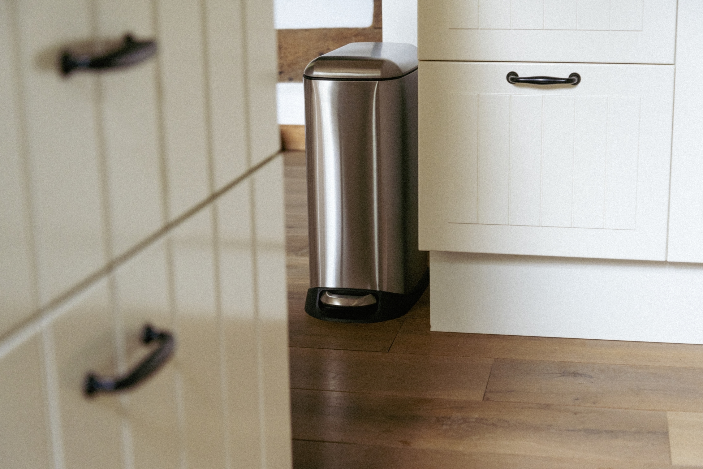 WENKO Mülleimer »Modell Design« 1 Behälter Abfalleimer mit Absenkautomatik und herausnehmbarem Einsatz