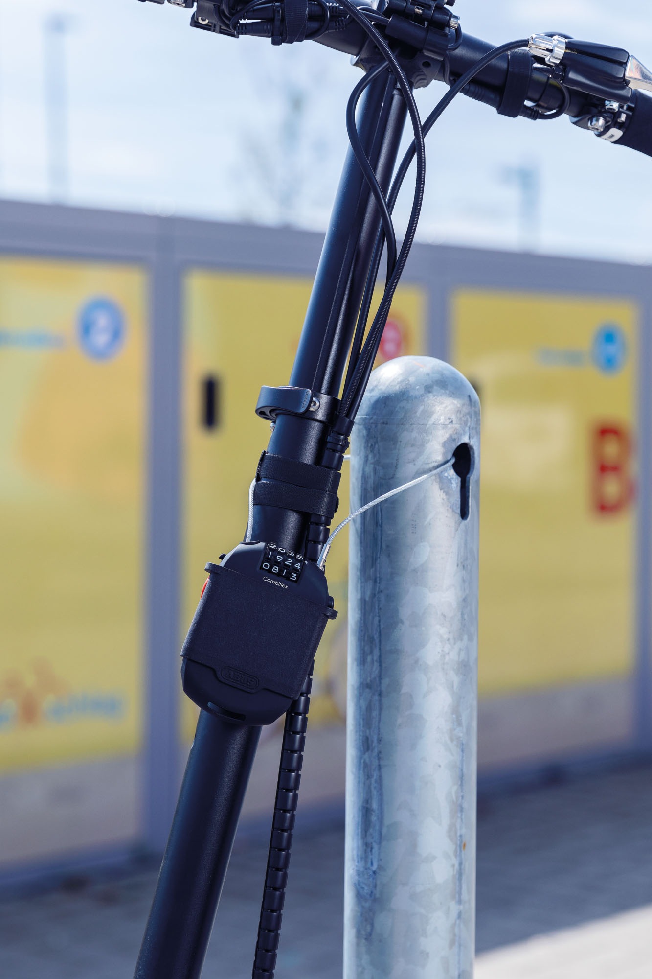 ABUS Aufrollkabelschloss »CombiFlex 2503/120 + UCH 2503« mit Halterung, 