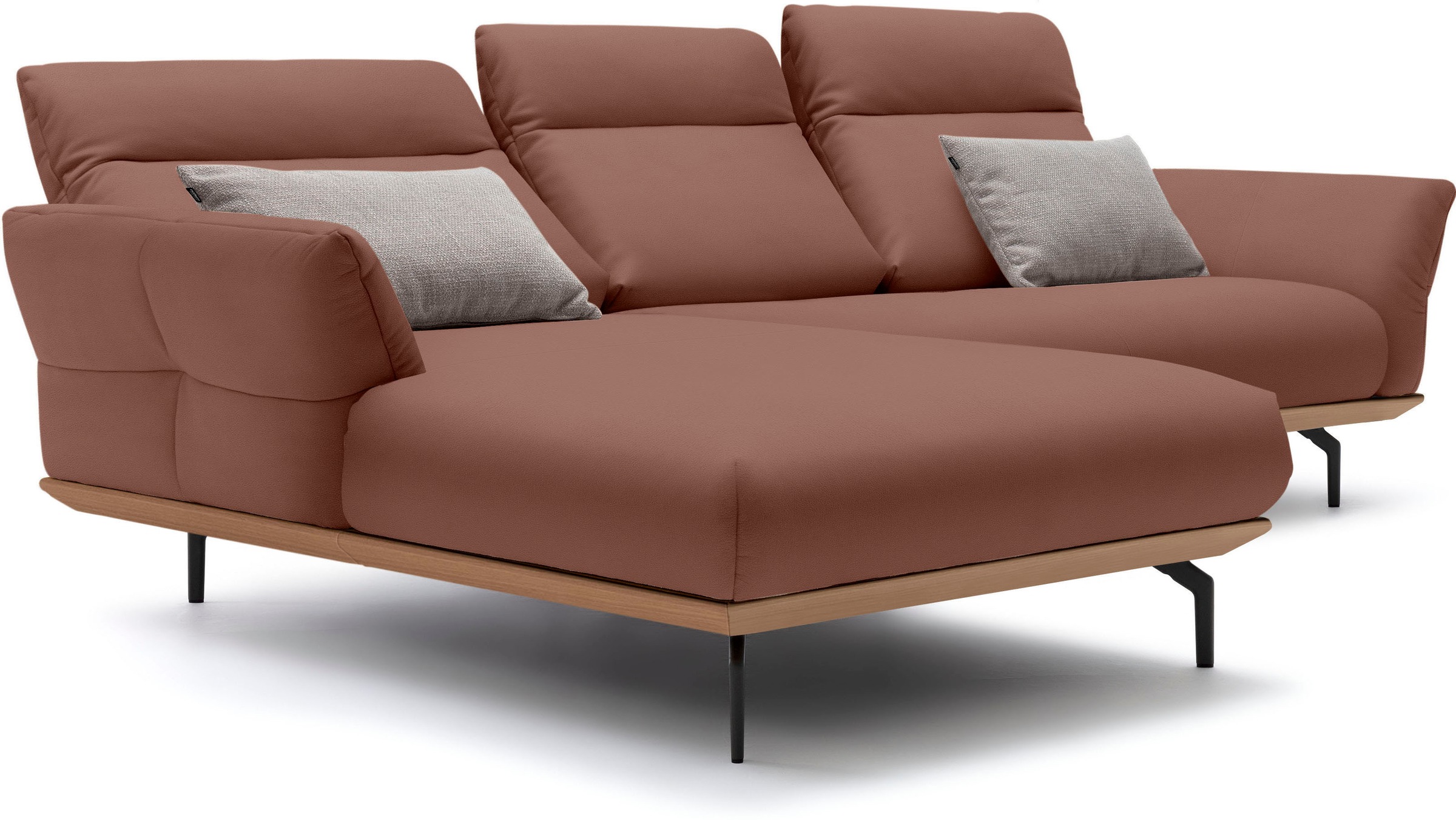 Creation BY ROLF BENZ Ecksofa »CR.460«, Sockel in Eiche, Alugussfüße in umbragrau, Breite 298 cm