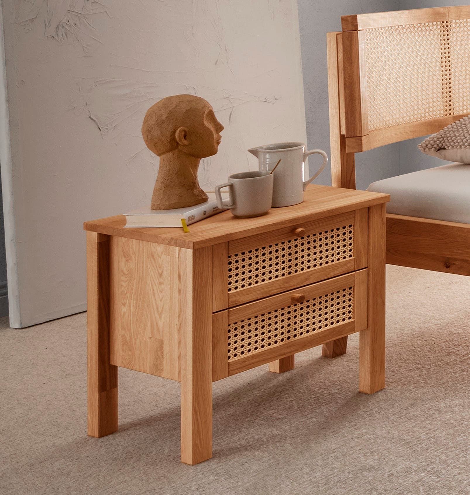 OTTO home Nachtkonsole »Hällevik Nachtkonsole, Nachtkommode in hochwertiger Verarbeitung« 1 Stk. tlg. Massivholz, Skandinavisches Design,  Robust, stabil, FSC zertifiziert
