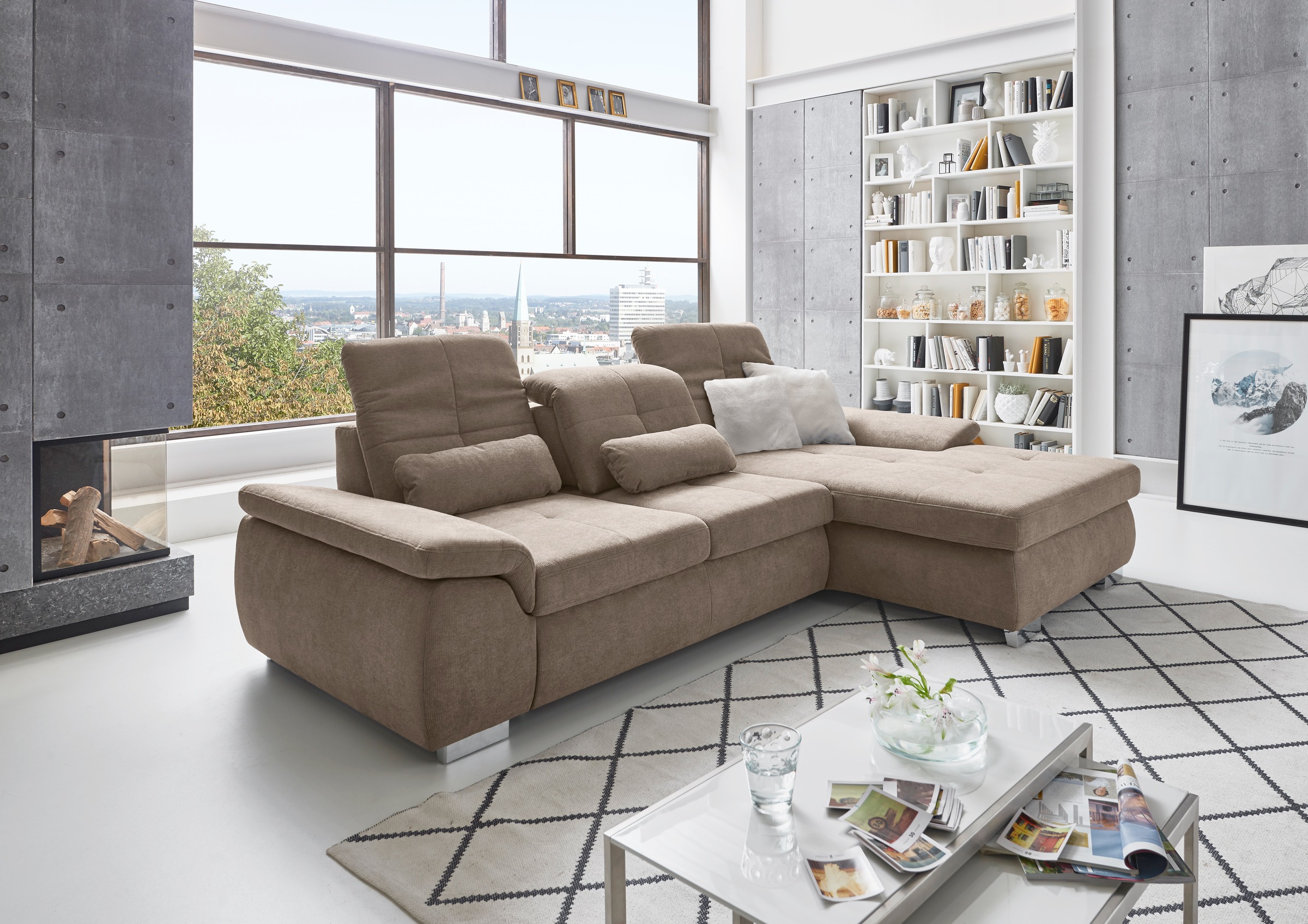 Die PlanBar Ecksofa »MP-IN16037 L-Form mit Federkern-Polsterung«, mit Sitztiefenverstellung & Zierkissen