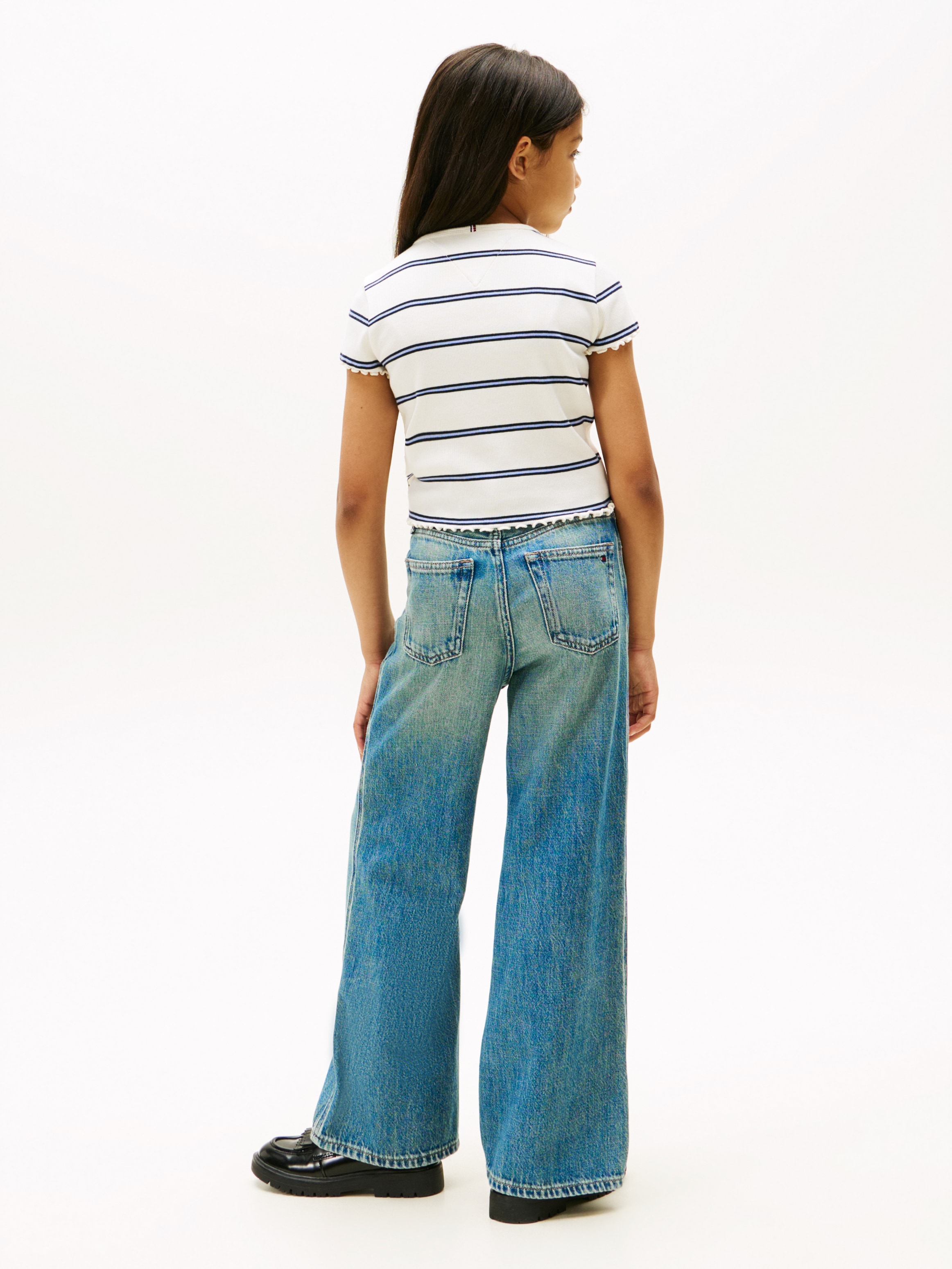Tommy Hilfiger T-Shirt »ESSENTIAL RIB TOP SS«, mit Babylock-Kanten, mit Logostickerei