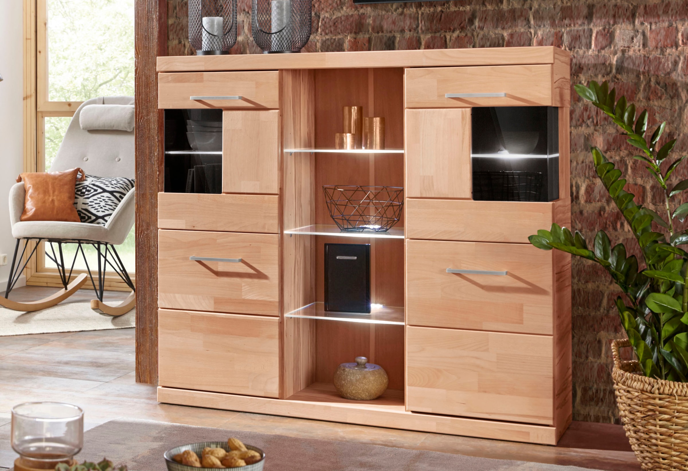 Home affaire Highboard »Ribe,120cm breit,112cm hoch, Fronten Massivholz,12 Fächer«, Holz massiv, Holzwerkstoff, Metall Griffe,2Türen mit Glaseinsatz