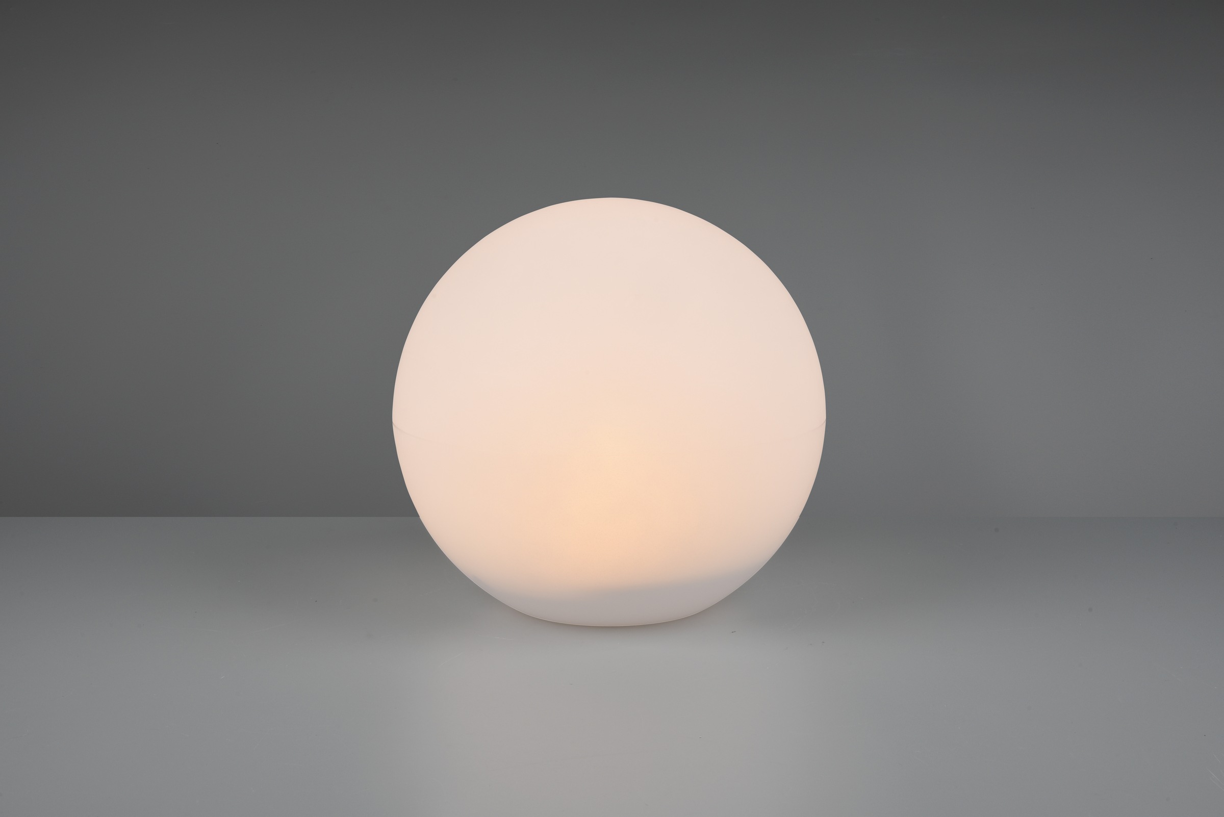REALITY Leuchten LED Solarleuchte »MELO, Kugel Gartenleuchte Akku Solar, mit Erdspieß, Fernbedienung«, 1 flammig, Leuchtmittel LED-Board | LED fest integriert, Solar Kugellampe, RGB Farbwechsel, Dämmerungssensor, Memoryfunktion