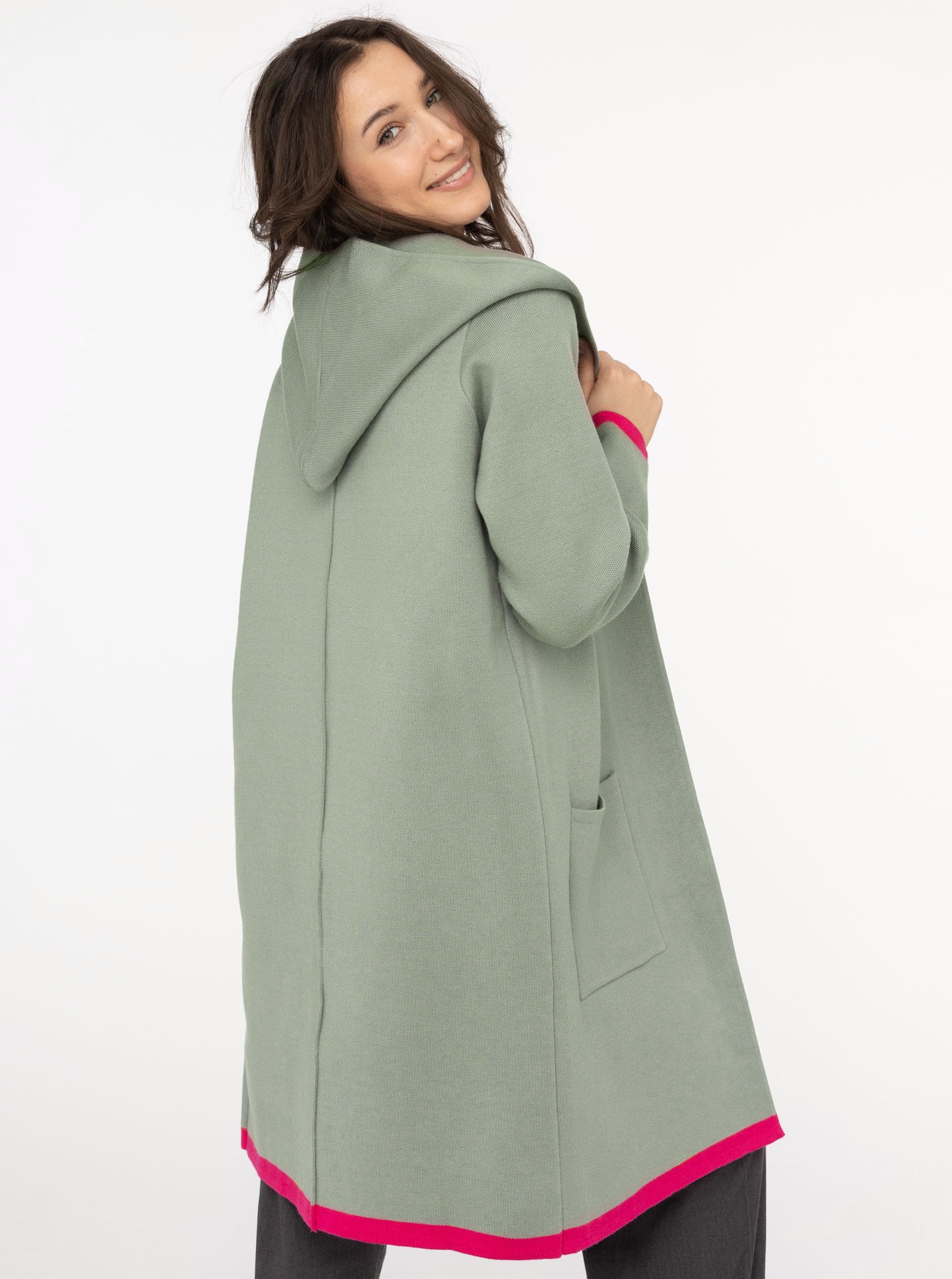 Zwillingsherz Strickjacke »"Mona"«, mit kontrastfarbenem Hingucker-Besatz