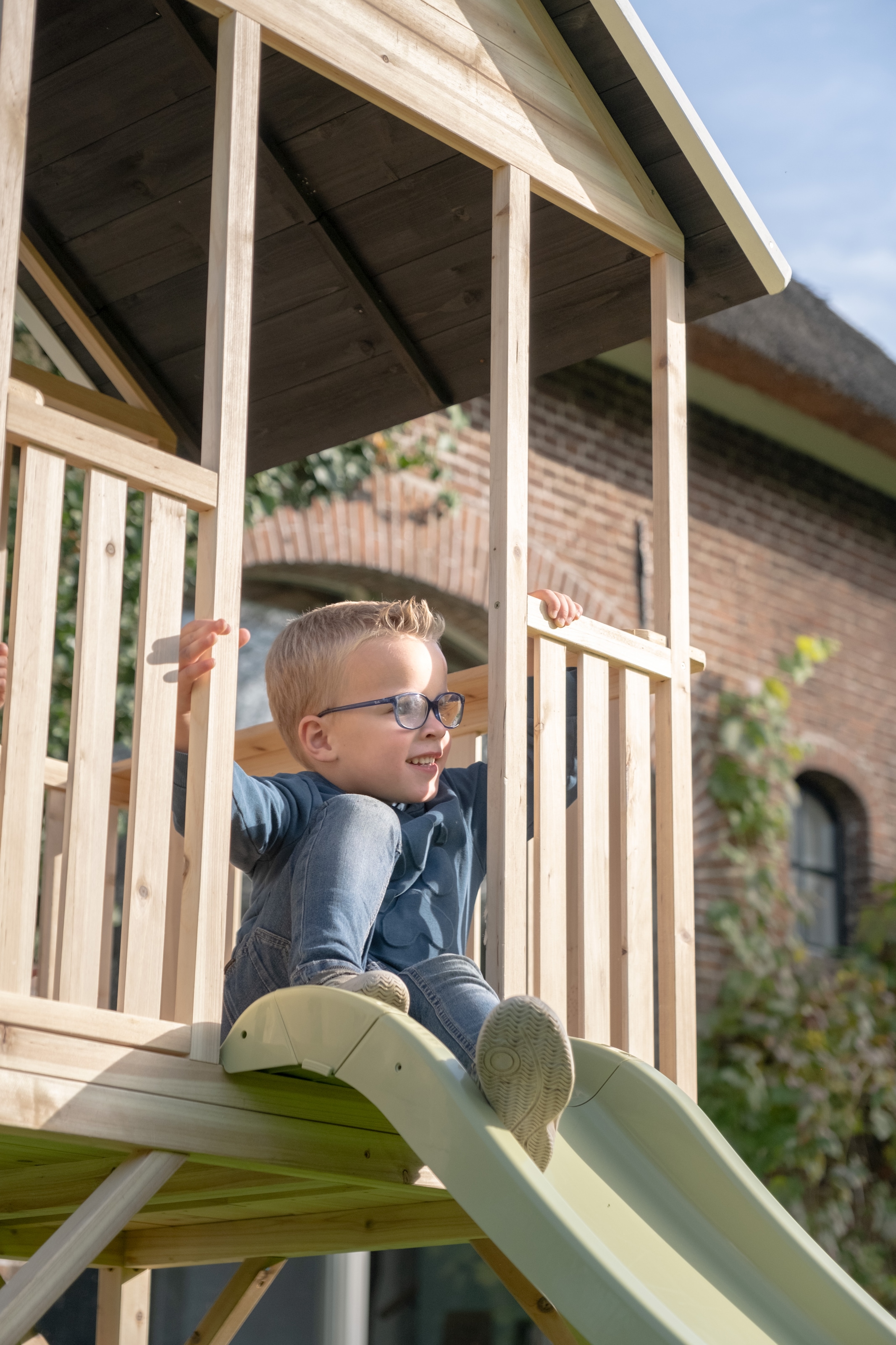 EXIT Spielhaus »Panorama 350« Dieses Produkt besteht aus FSC®-zertifiziertem Material.
