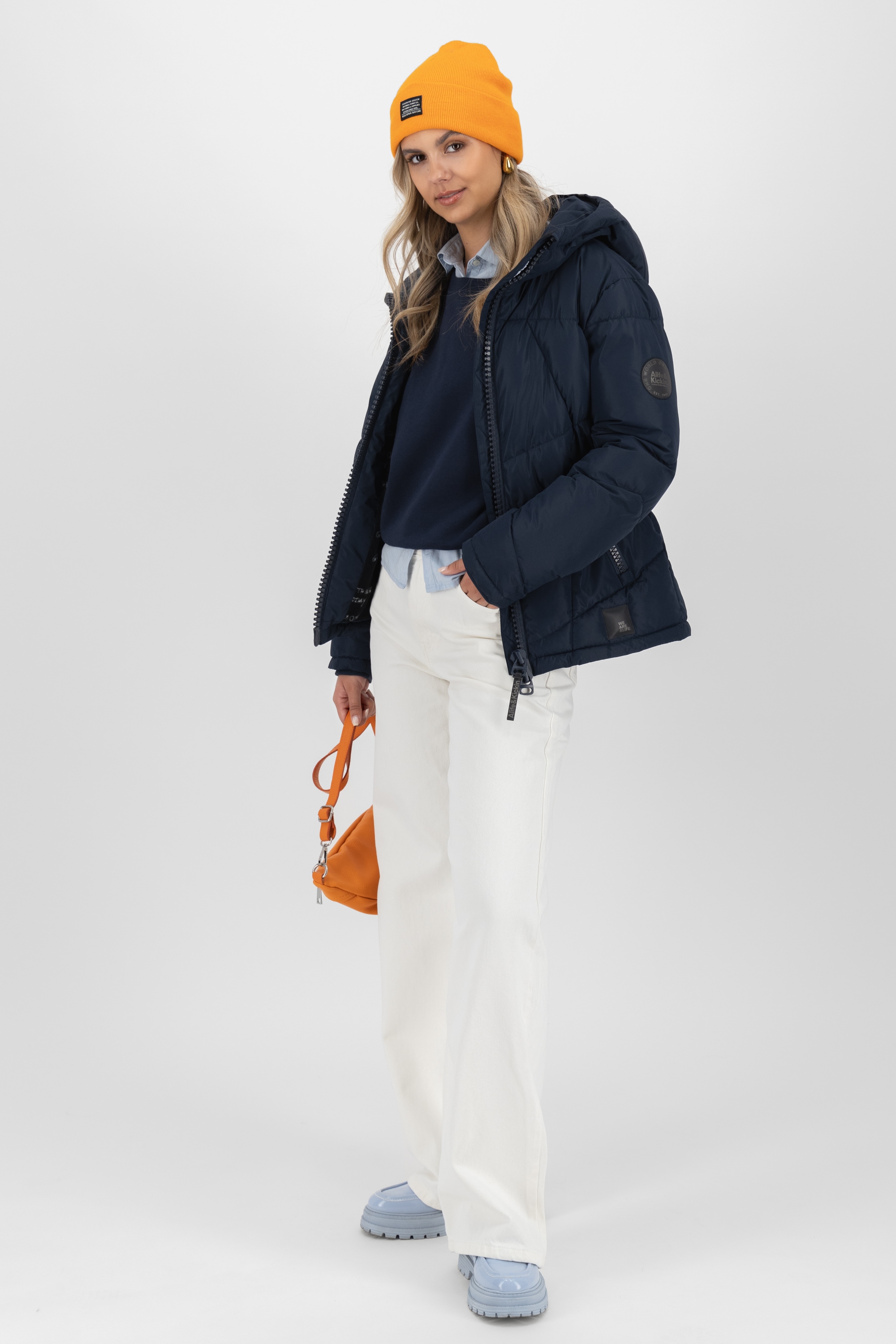 Alife & Kickin Winterjacke »Damen KasandraAK A« Kurze warme Jacke mit gefütterter Kapuze, in schmaler Passform