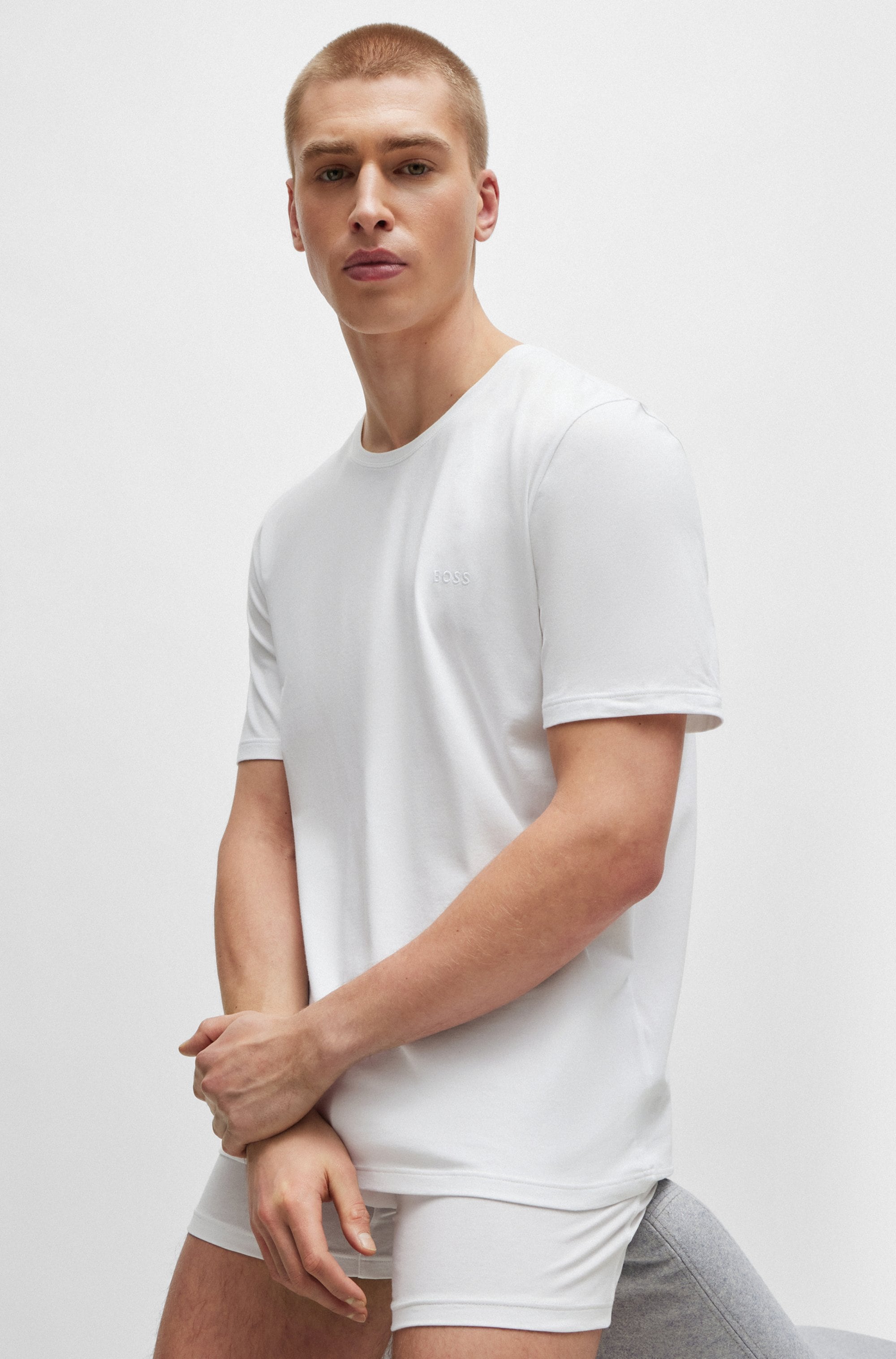 BOSS T-Shirt »Mix&Match T-Shirt R«, mit BOSS Stickerei auf der Brust