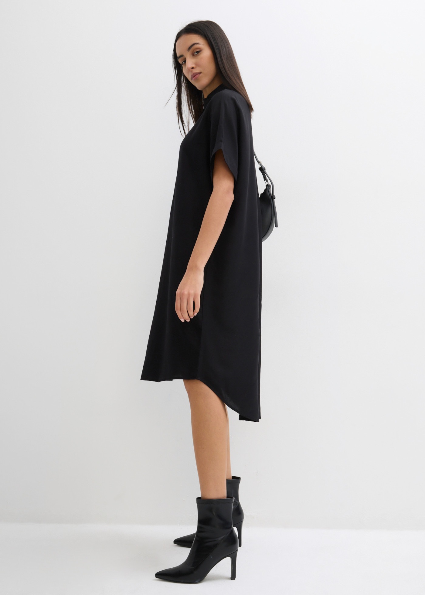 bonprix Blusenkleid Oversize-Passform, aus Viskose, mit Stehkragen