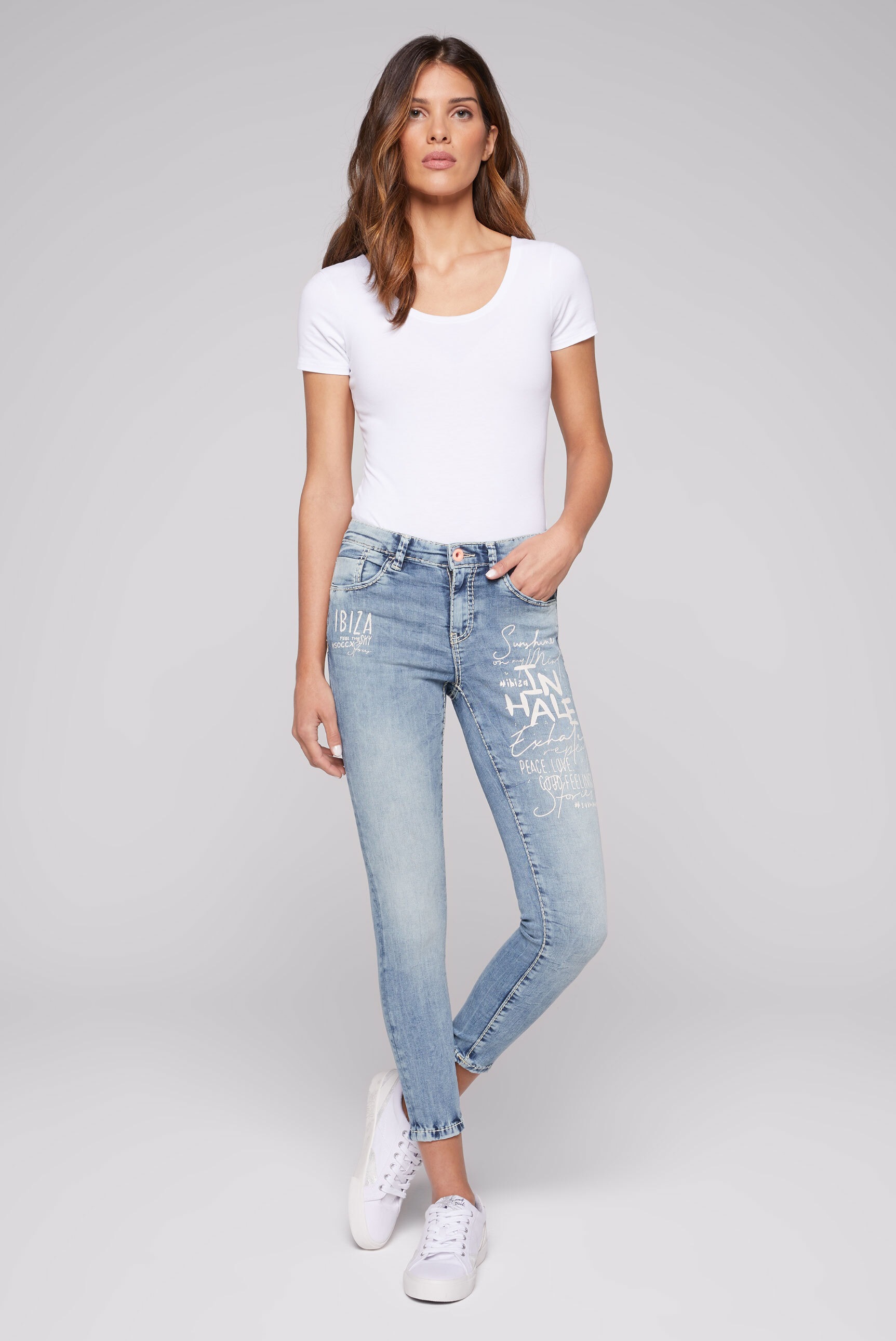 SOCCX Slim-fit-Jeans, mit verkürztem Bein
