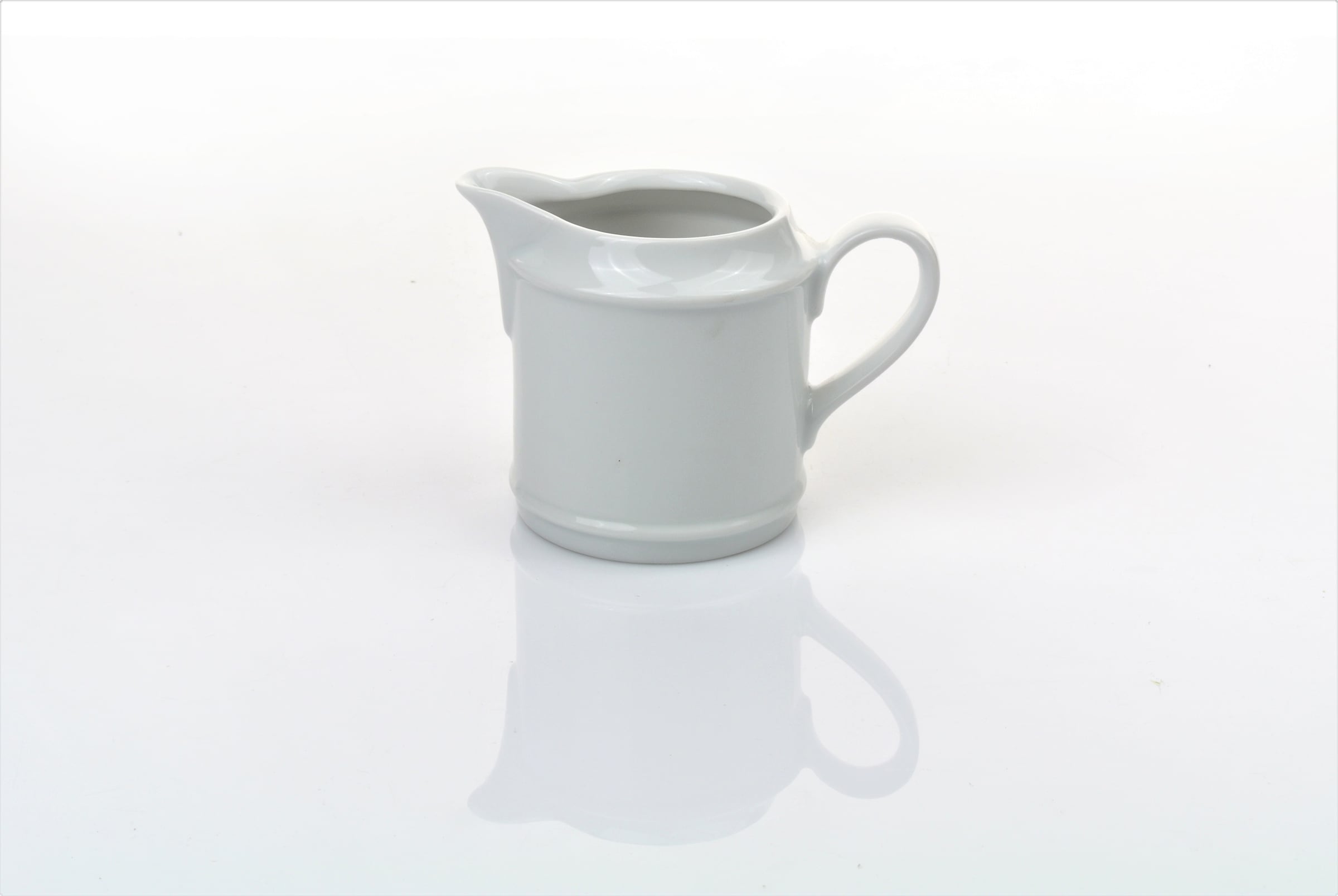 Retsch Arzberg Kaffeeservice »HEIKE WEISS, Geschirr-Set 20-tlg., mit Milch & Zucker, Porzellan, rund«, (Set, 20 tlg.), Tassen & Teller plus Milch & Zucker, perfekt von früh bis nachmittags