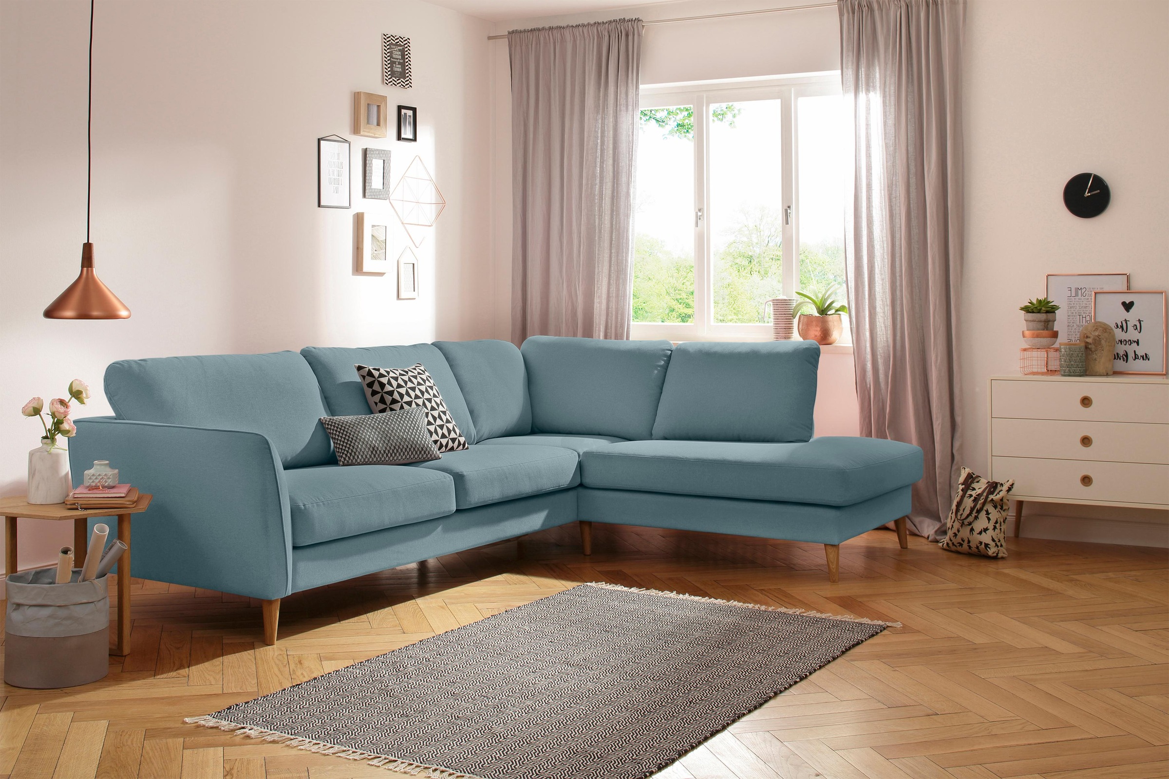 Home affaire Ecksofa »MARSEILLE 278/202 cm, L-Form, Ottom. rechts/links, verschiedene Bezüge«, Massivholzbeine Eiche, Landhausstil, Wellenunterfederung