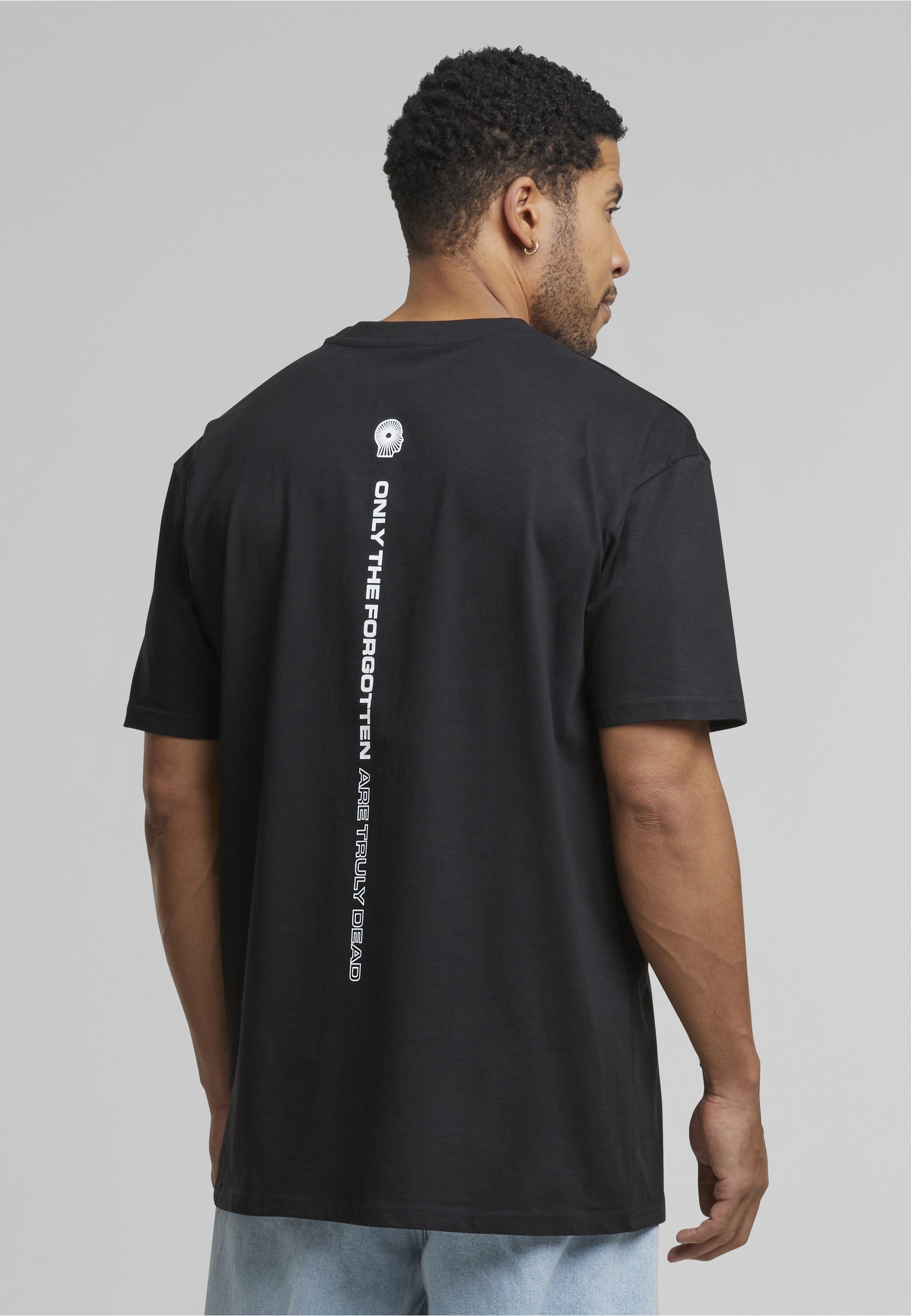 Upscale by Mister Tee T-Shirt »Upscale by Mister Tee Herren Pray For The Dead Oversize Tee« 1 Stk.