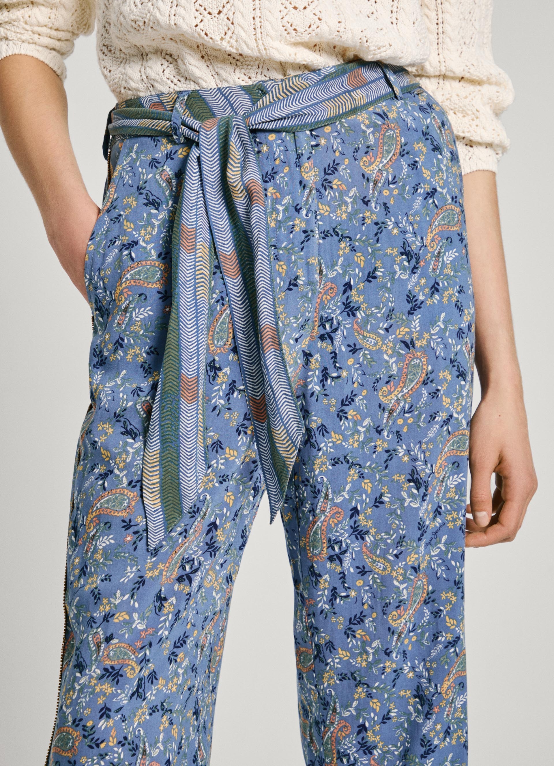 Pepe Jeans Palazzohose »MONICA«, mit Alloverdruck, aus fließender Viskosequalität