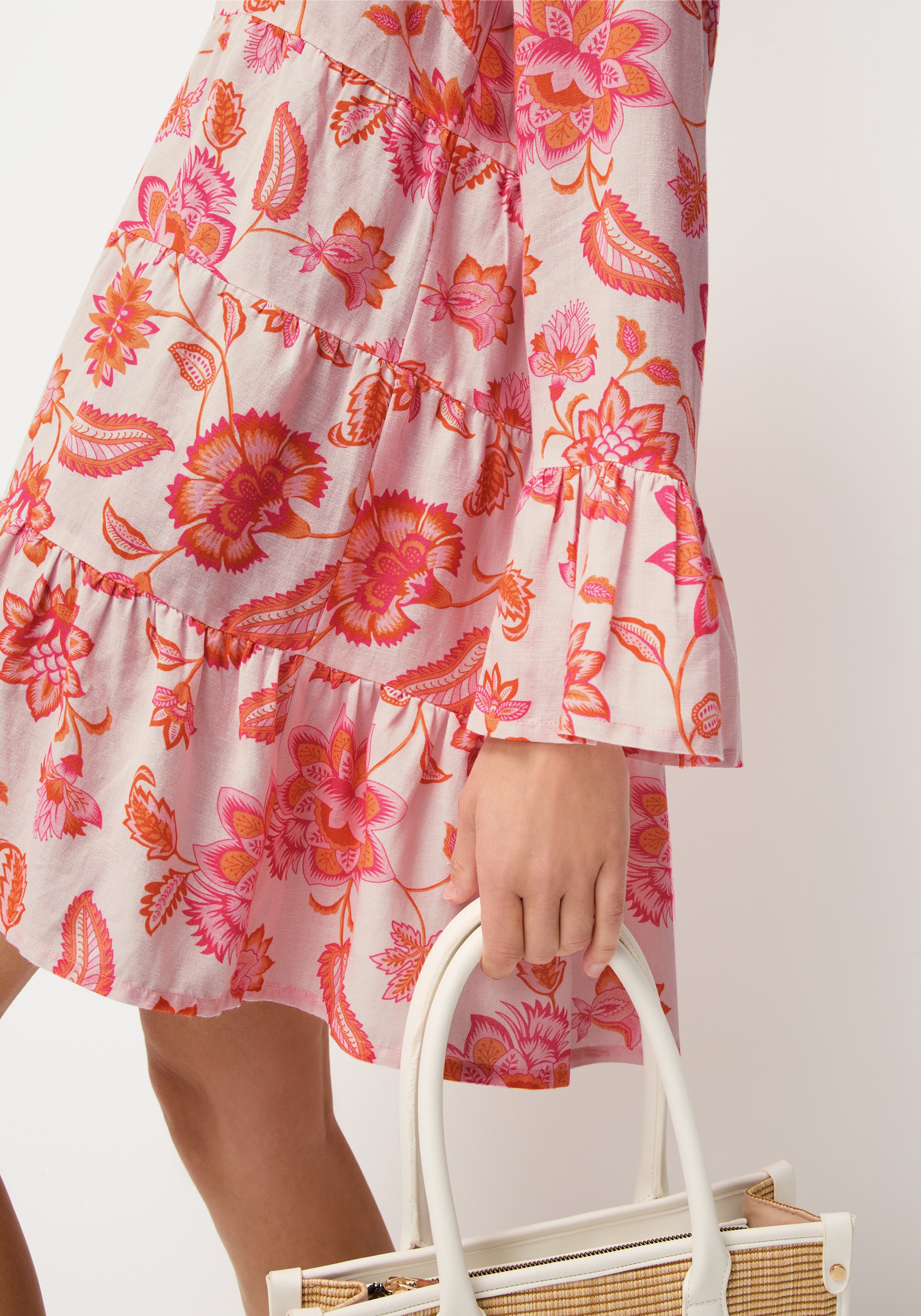 LASCANA Longbluse mit modischen Volants