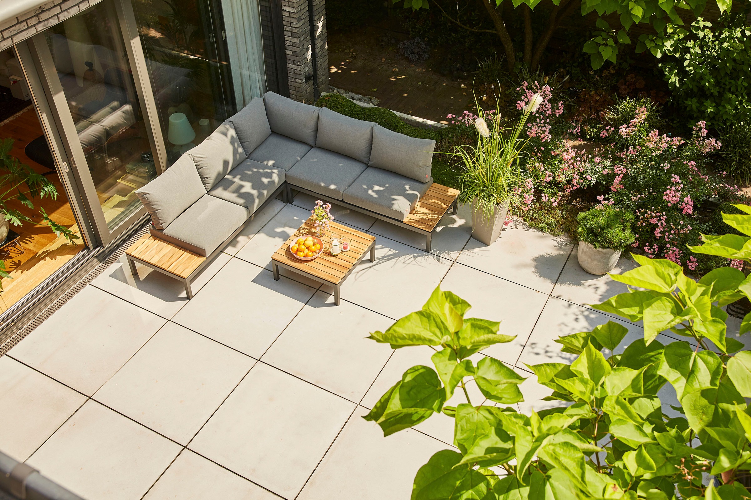 Siena Garden Gartenlounge-Set »Alvida«, (Set, 15 tlg.), best. aus 2 Sofas, 1 Ecksofa, 1 Tisch und 12 Kissen