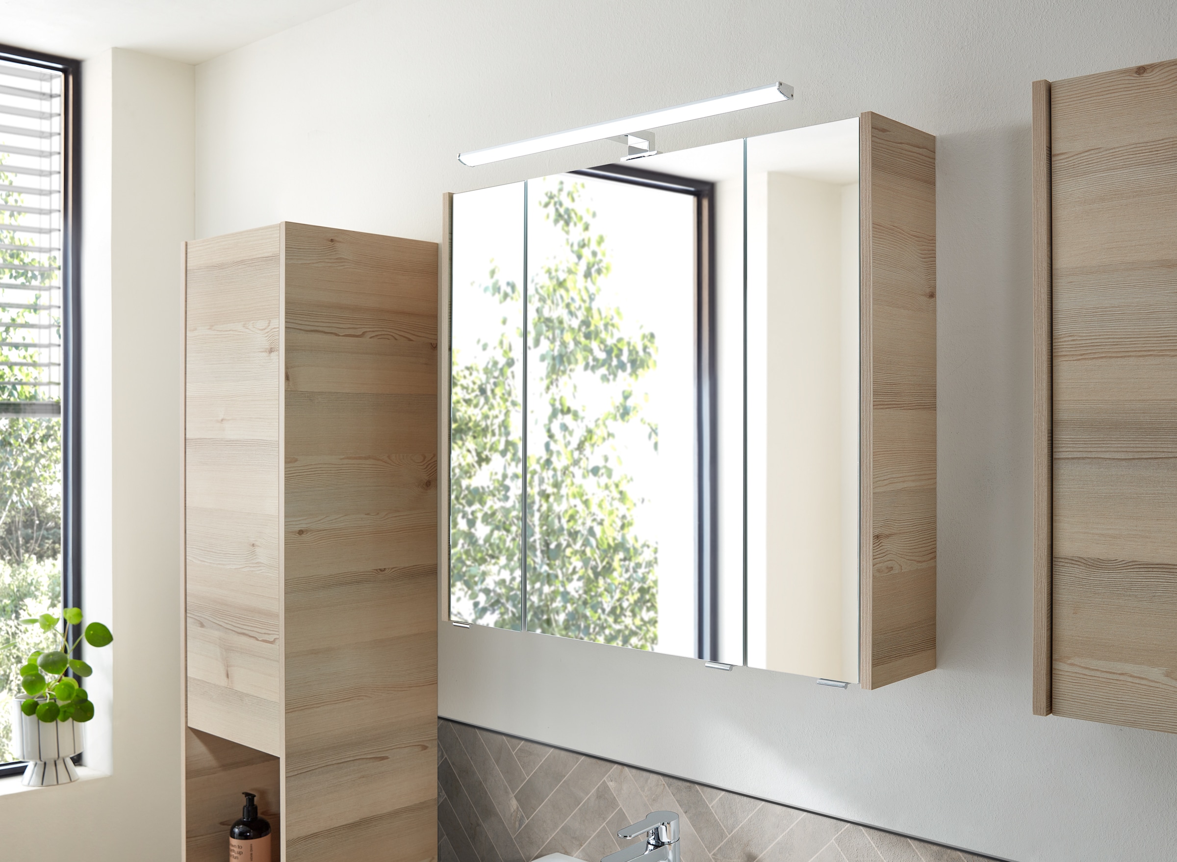 Saphir Spiegelschrank »Quickset 393«