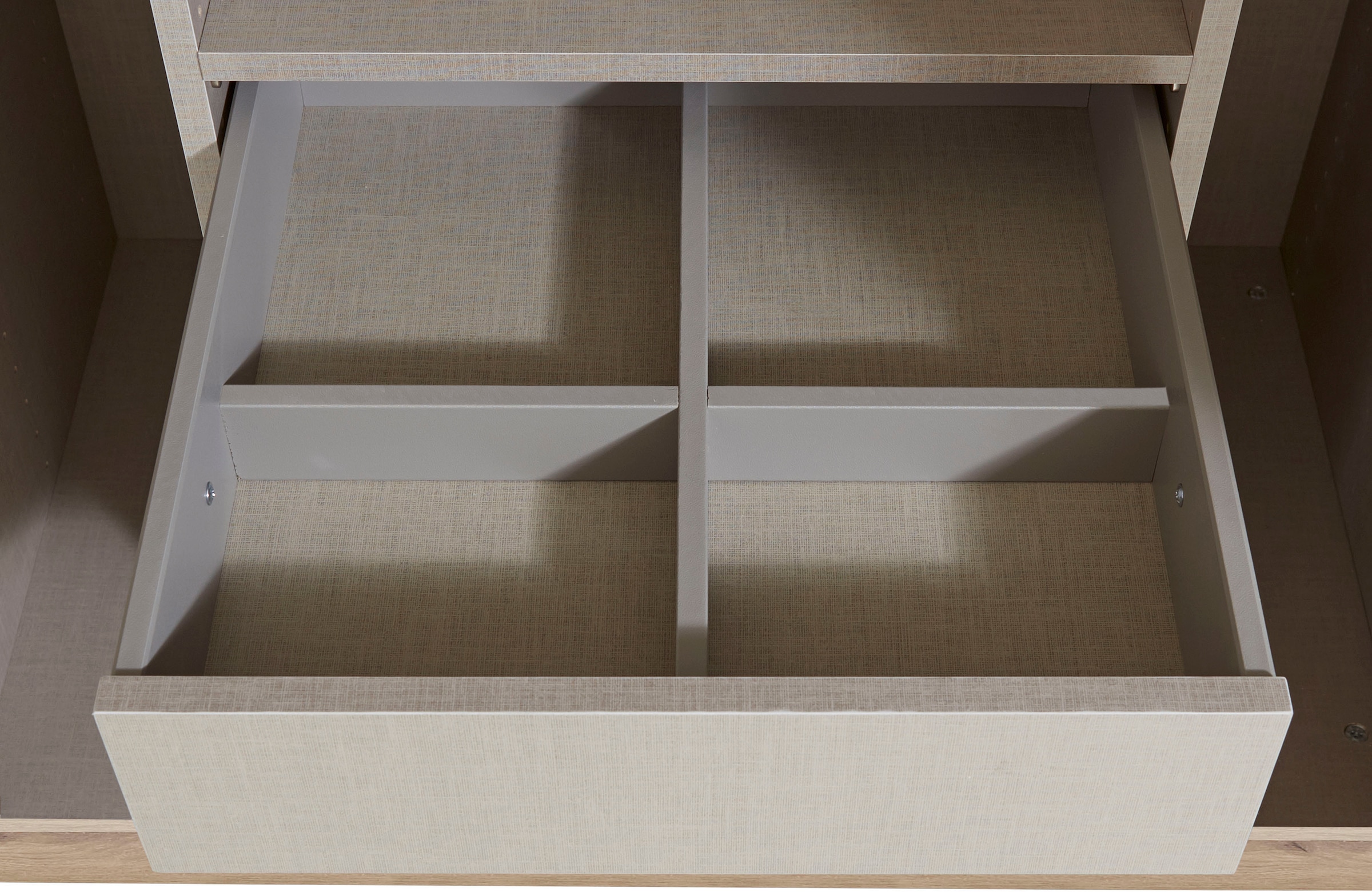 rauch Drehtürenschrank »Kleiderschrank Schrank Garderobe TOPSELLER OTELI inkl. Inneneinteilung«, mit 3 Innenschubladen extra Böden optional mit Spiegel MADE IN GERMANY