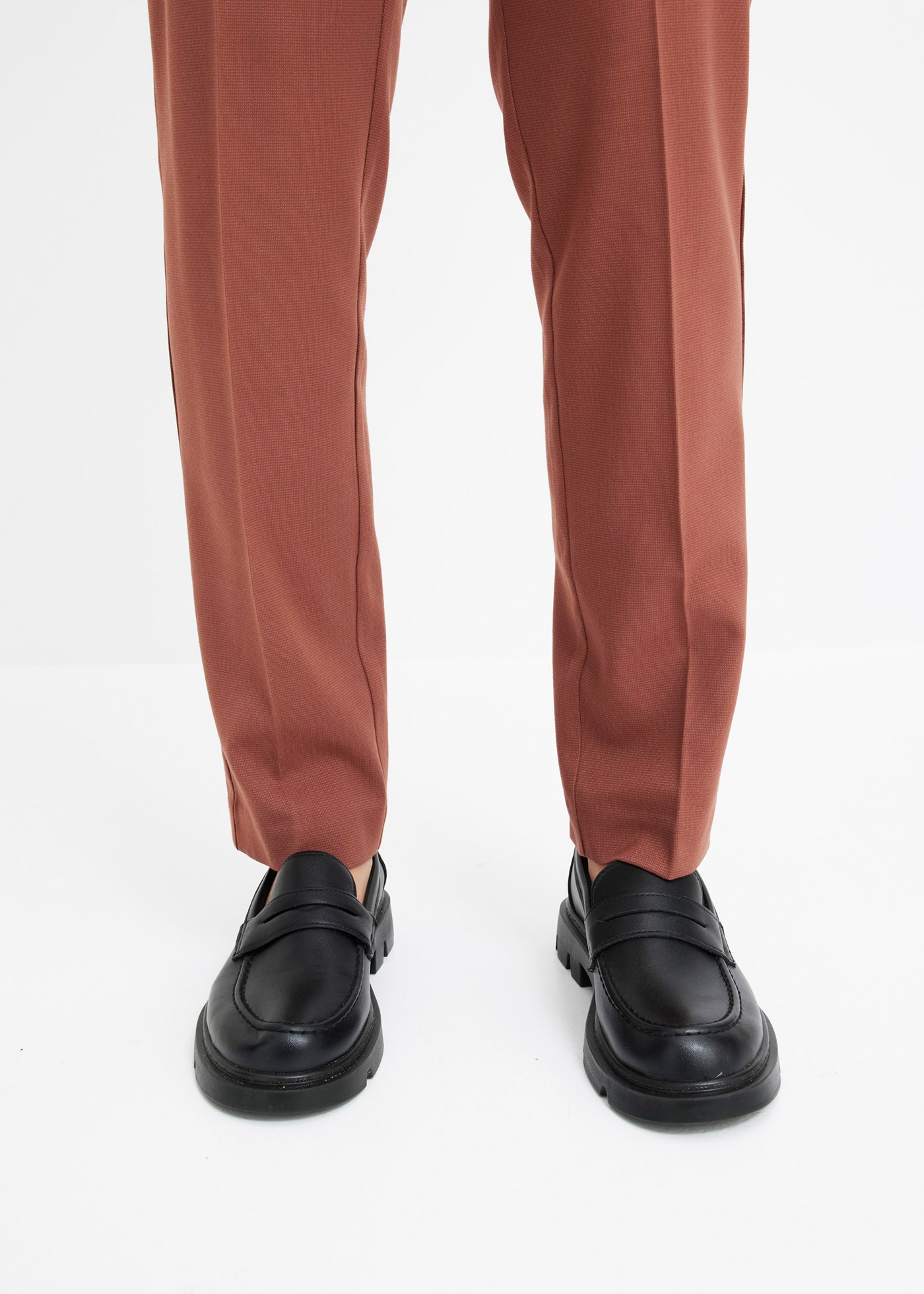 bonprix Anzughose  Slim fit Passform, mit Stretchanteil, mit Bügelfalte