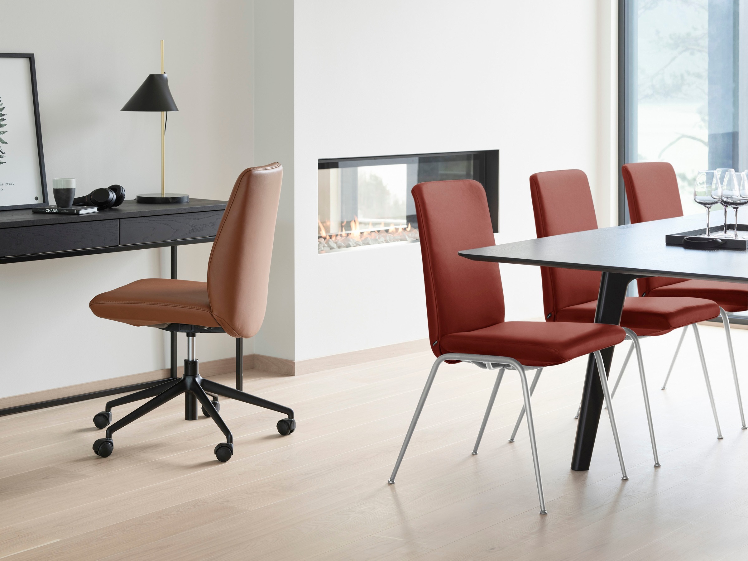 Stressless® Polsterstuhl »Laurel«, Microfaser DINAMICA, Low Back, Größe L, mit Beinen aus Stahl in Schwarz matt