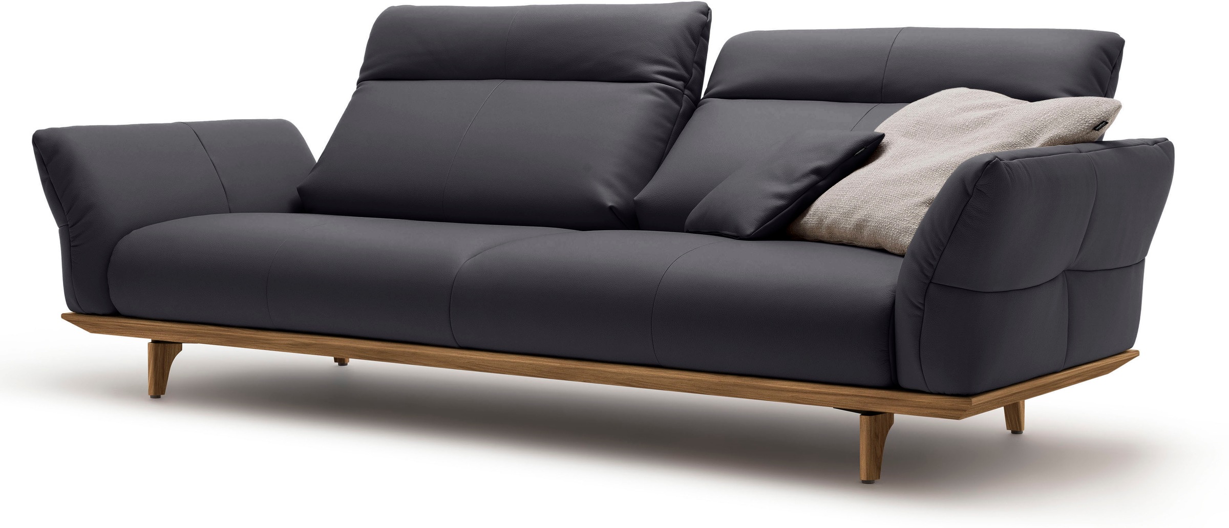 Creation BY ROLF BENZ 3,5-Sitzer »CR.460«, Sockel und Füße in Nussbaum, Breite 228 cm