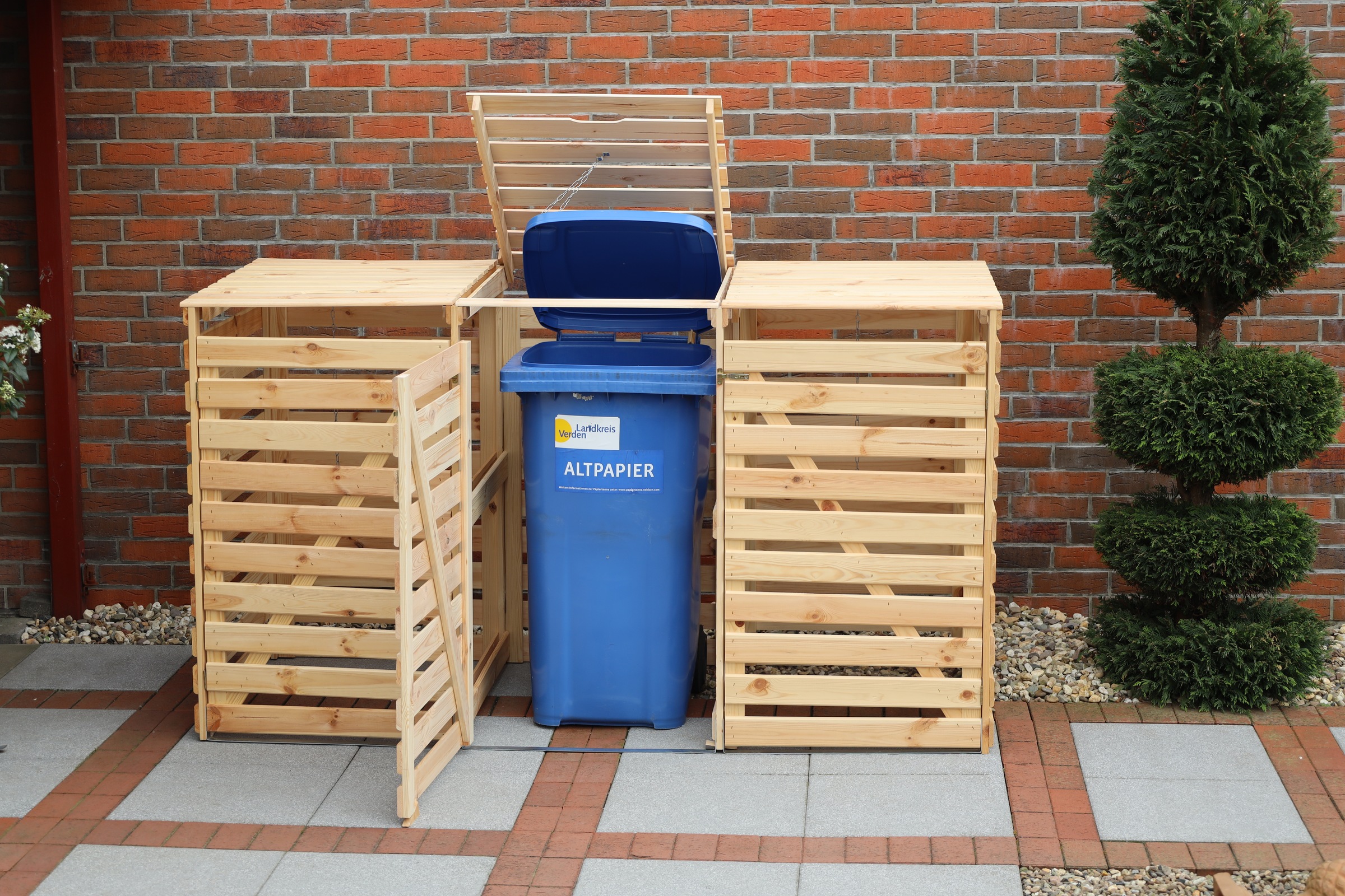 promadino Mülltonnenbox »Vario III«, für 3 Tonnen, robust aus ökologisch, zertifiziertem Kiefernholz