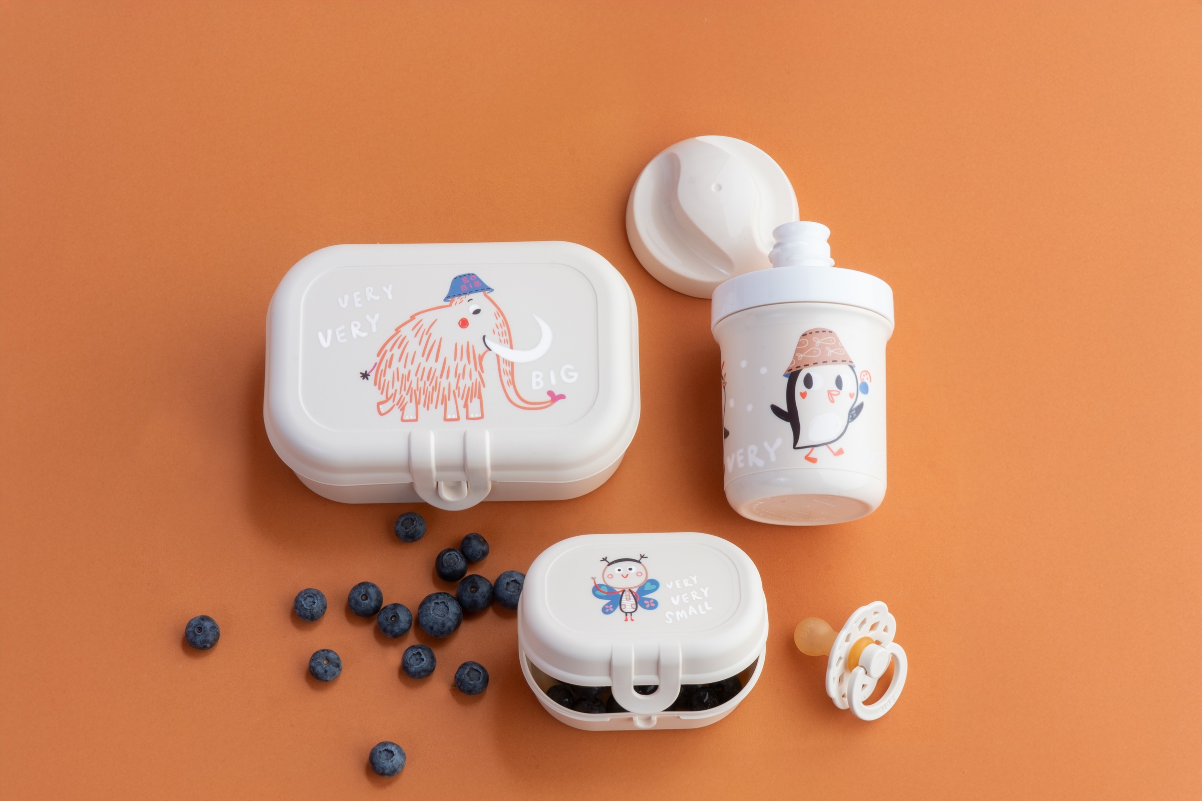 KOZIOL Lunchbox »VERY VERY TO GO«, (3 tlg.), inkl. Trinkflasche, melaminfrei, CO² neutrale Produktion