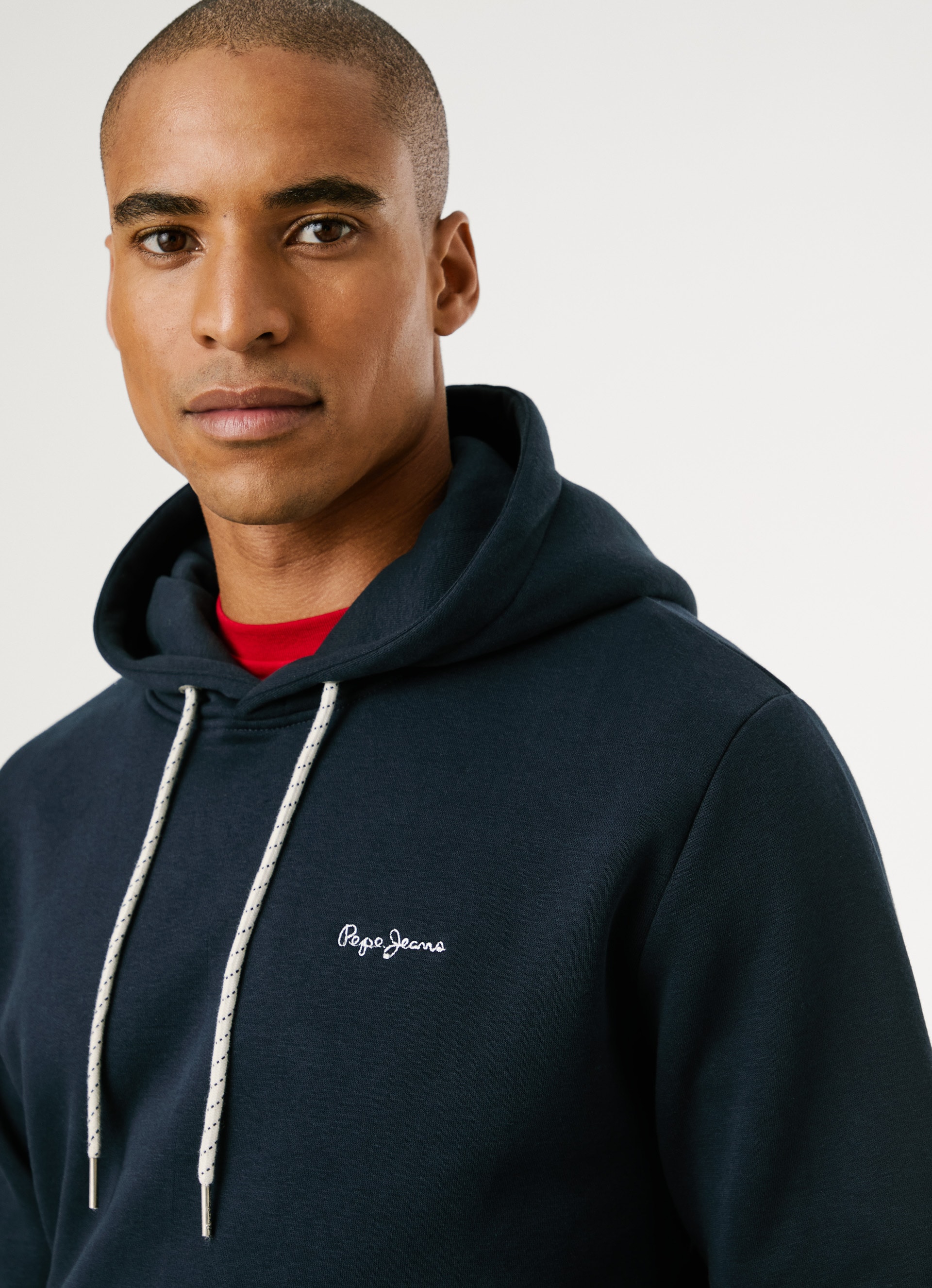Pepe Jeans Hoodie »MACBETH SMALL LOGO« Regular Fit mit gesticktem Logo