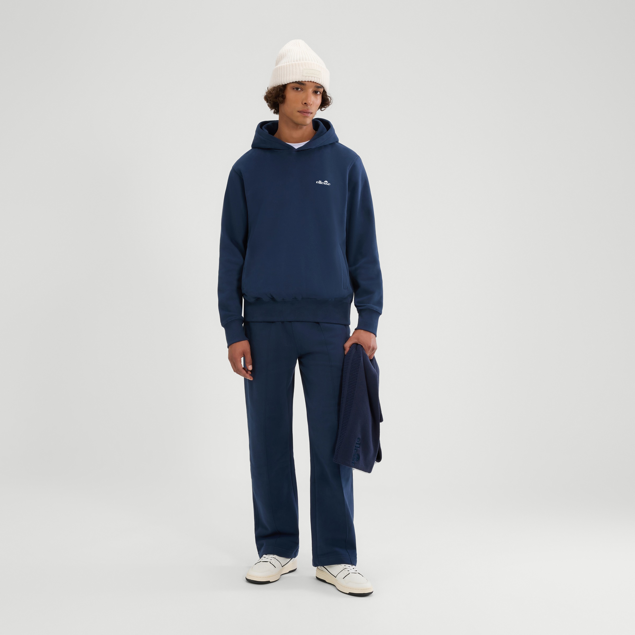 Ellesse Kapuzensweatshirt »MADONE OH HOODY«, mit Rundhalsausschnitt, aus Baumwolle und Polyester, normale Länge
