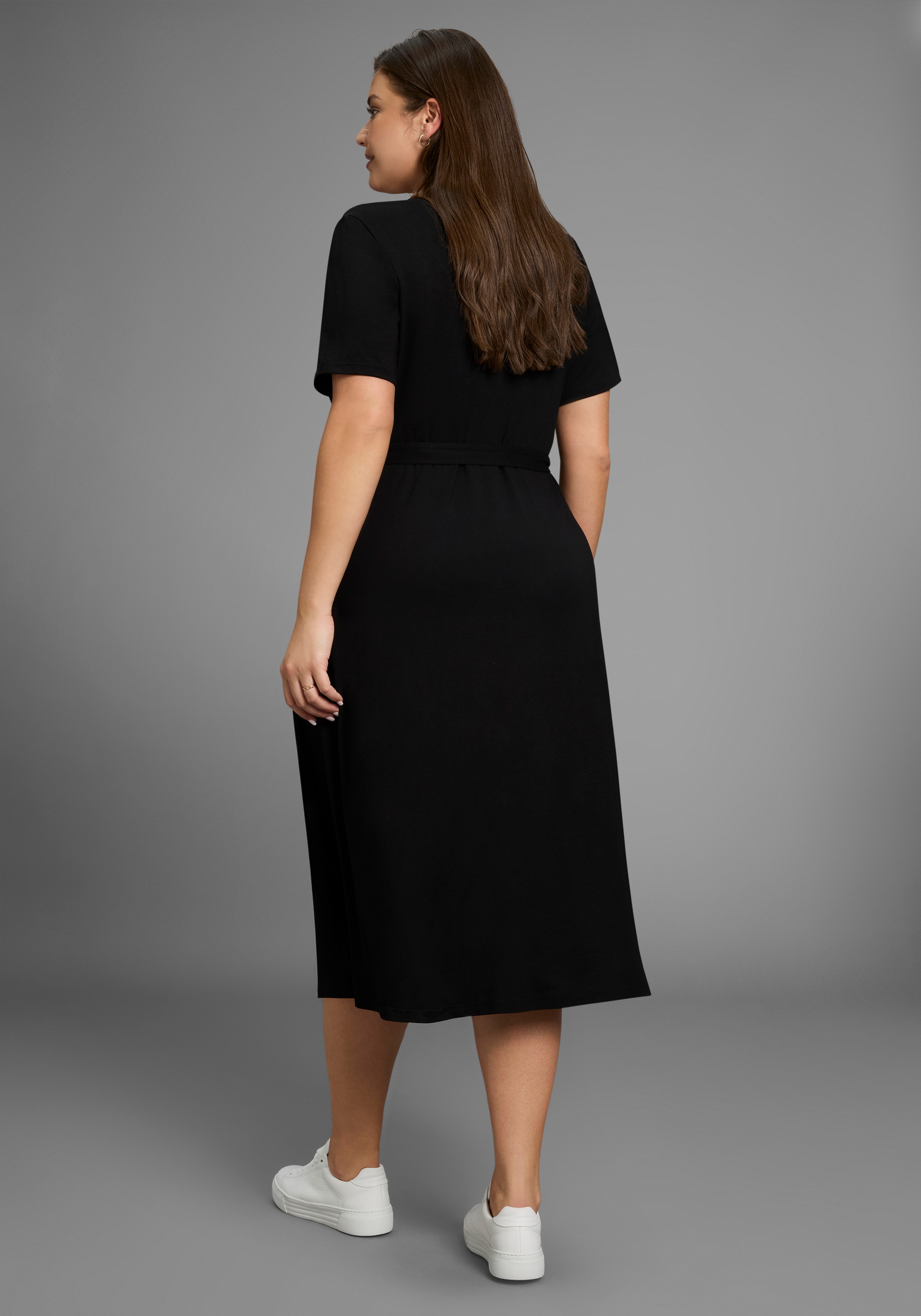 Laura Scott CURVE Midikleid Ohne Taschen mit betonter Taille - GROSSE GRÖSSE