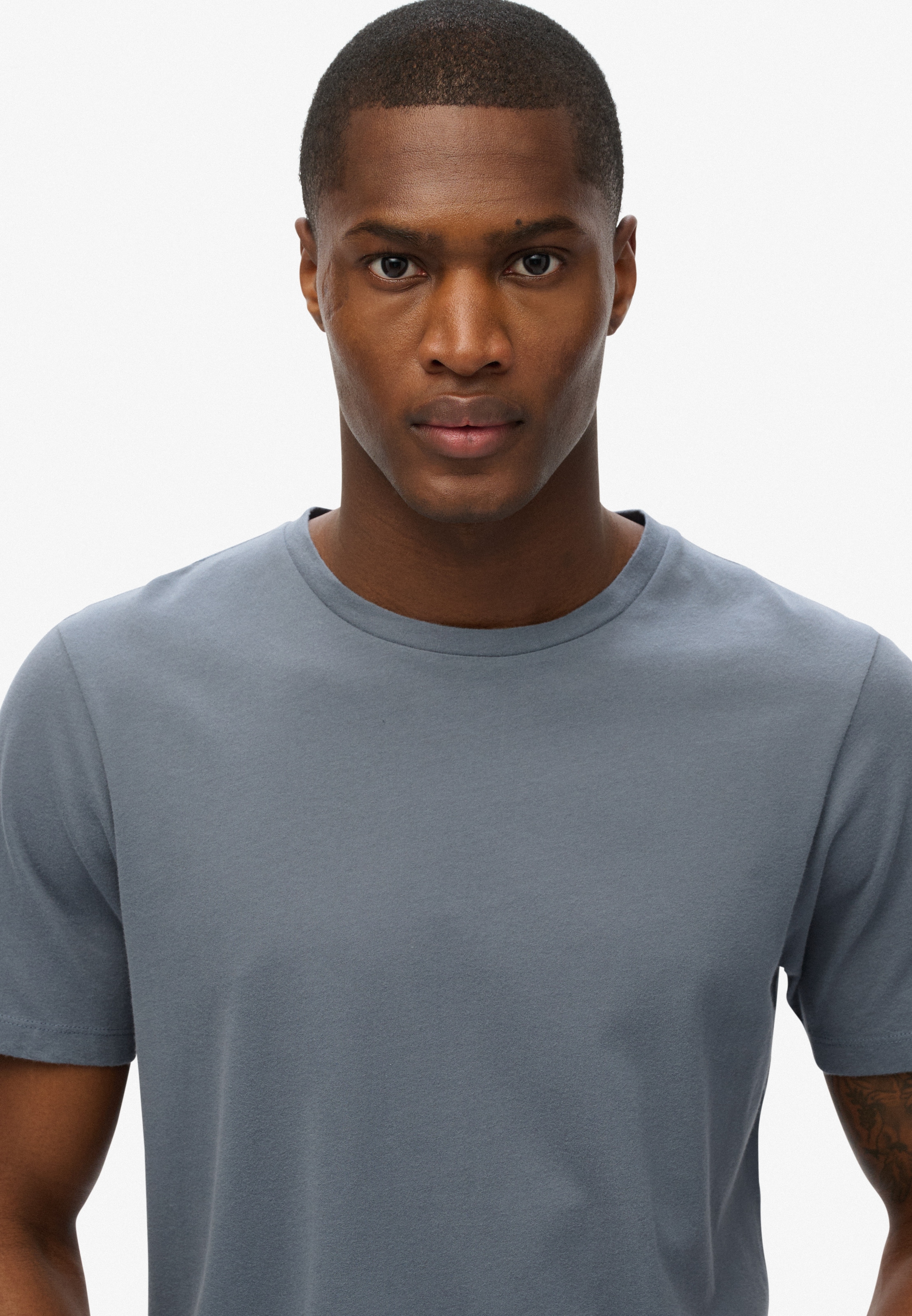 Superdry Rundhalsshirt »CLASSIC ESSENTIAL TEE«