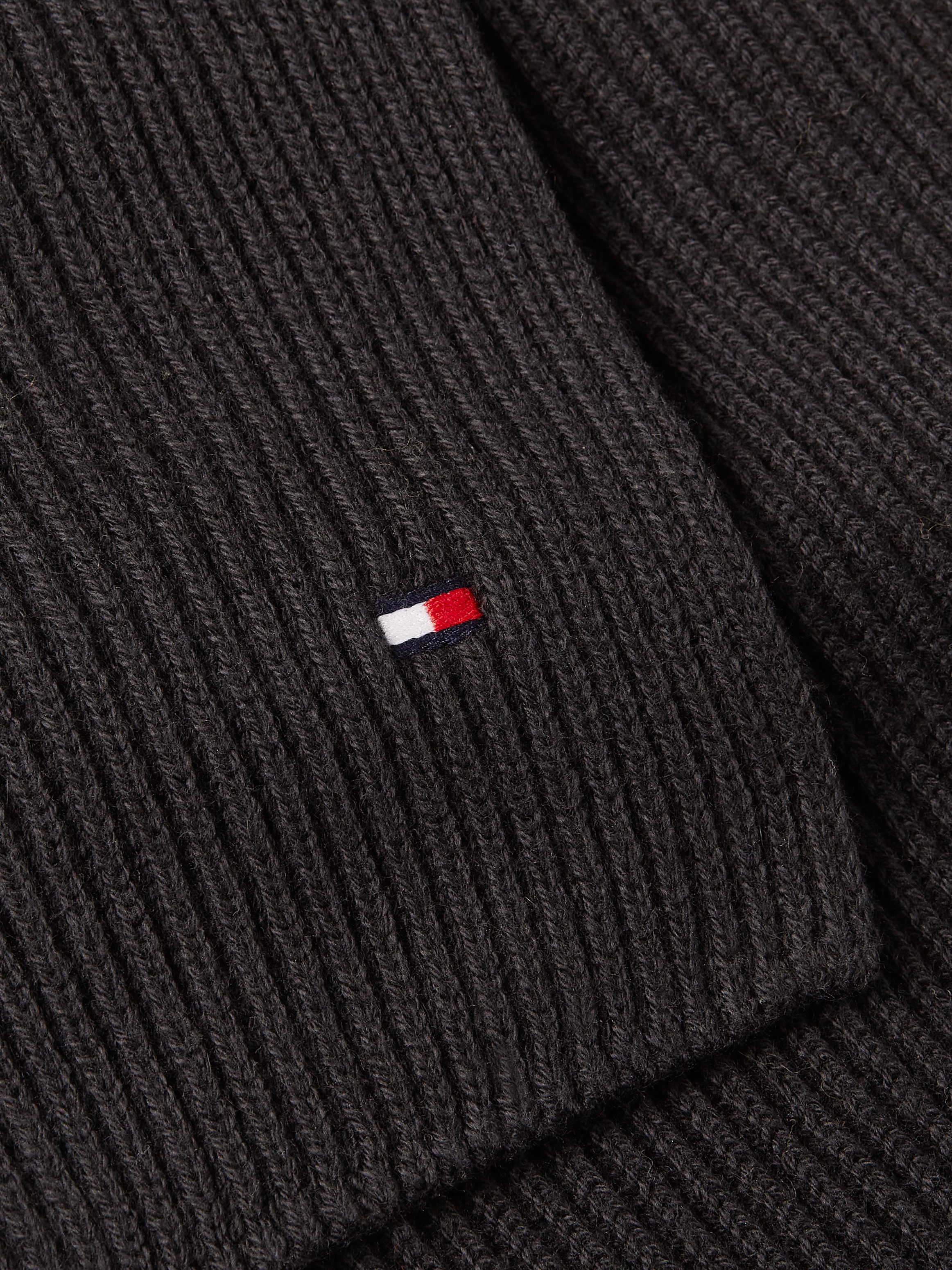 Tommy Hilfiger Strickschal »TH FLAG PIMA COTTON CASH SCARF«, mit Logostickerei, mit Kaschmiranteil Unisex