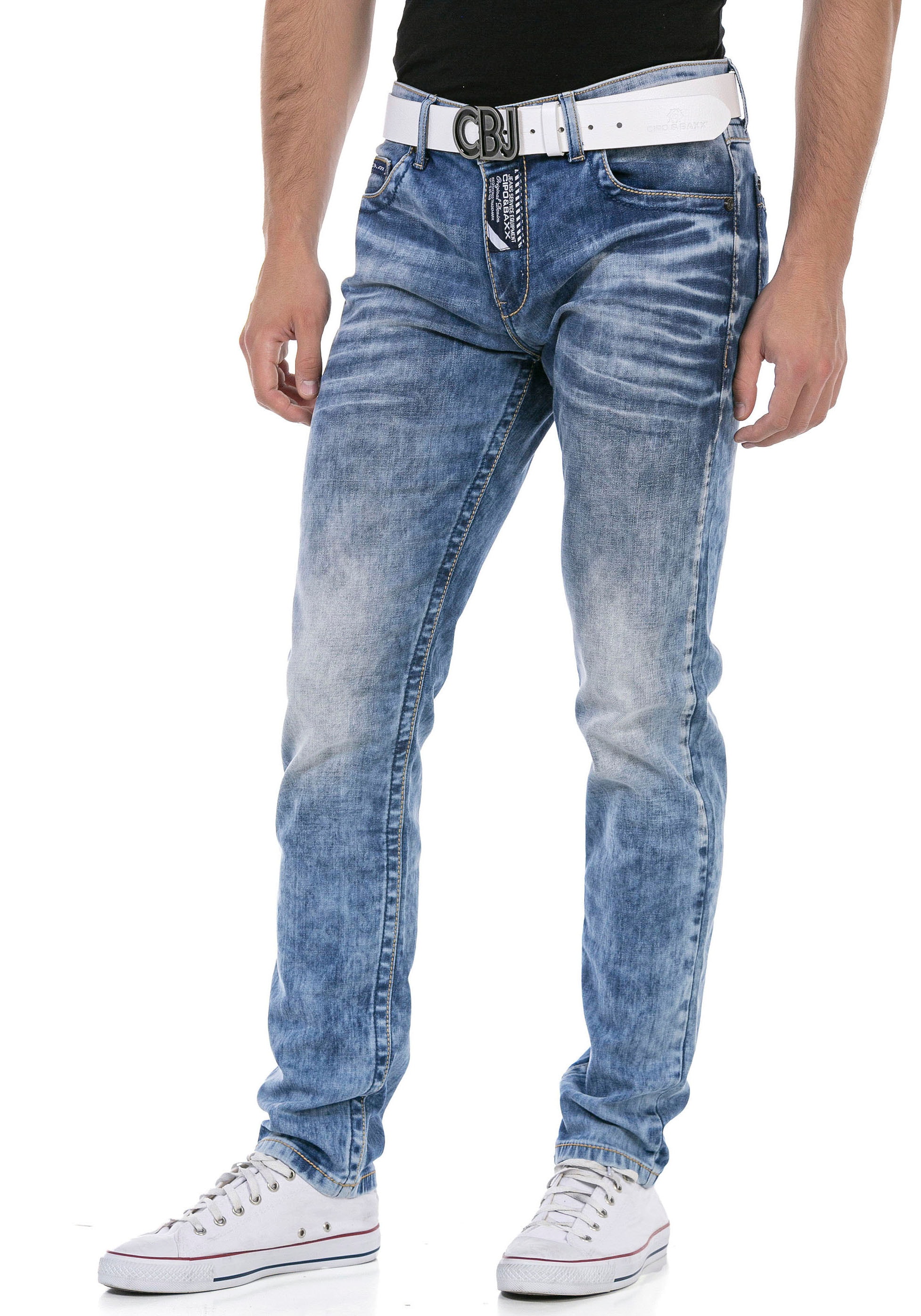 Cipo & Baxx Regular-fit-Jeans, mit markanter Waschung