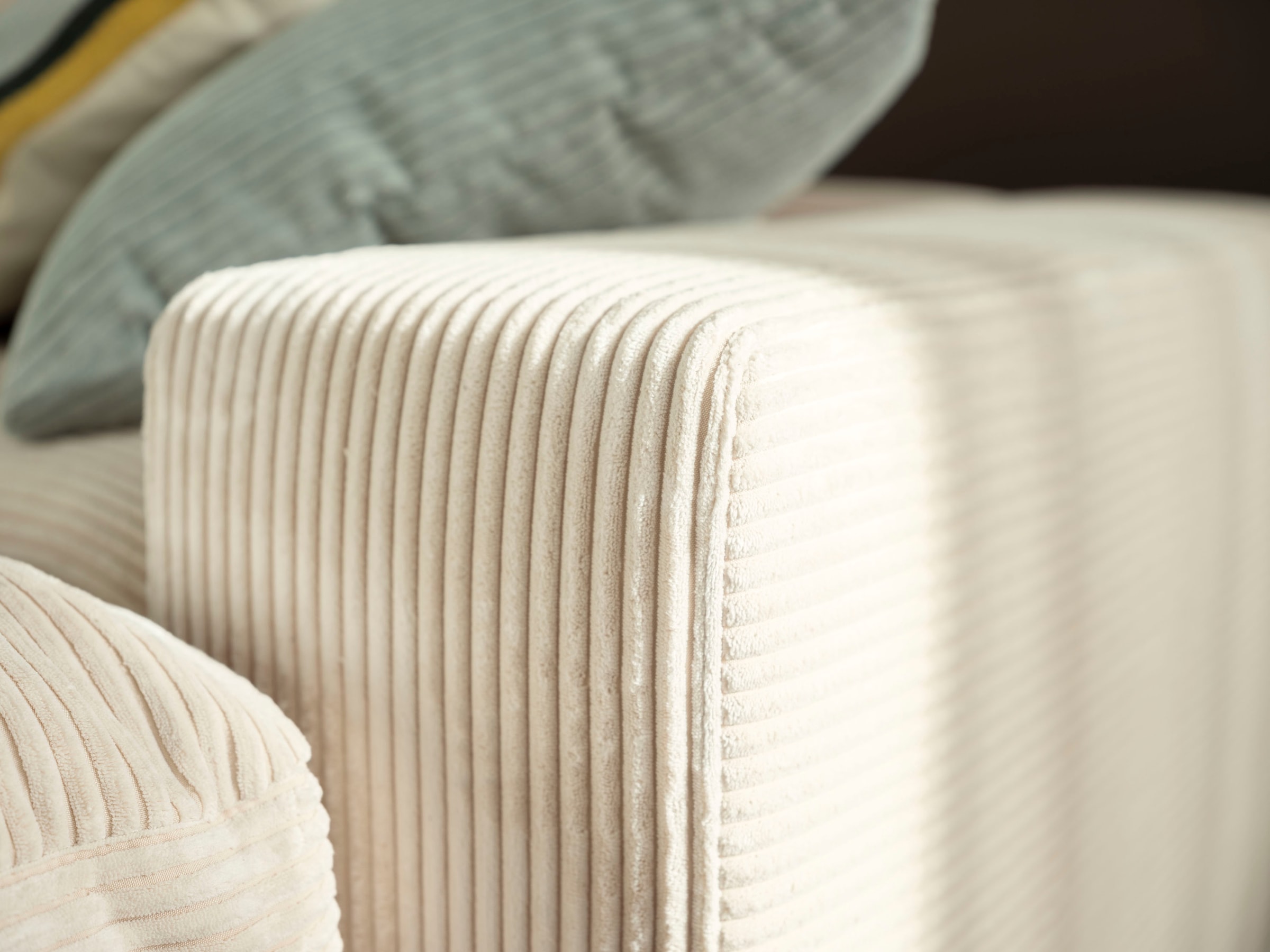 alina Ecksofa »Sandy«, mit Recamiere, in modernem Cordstoff