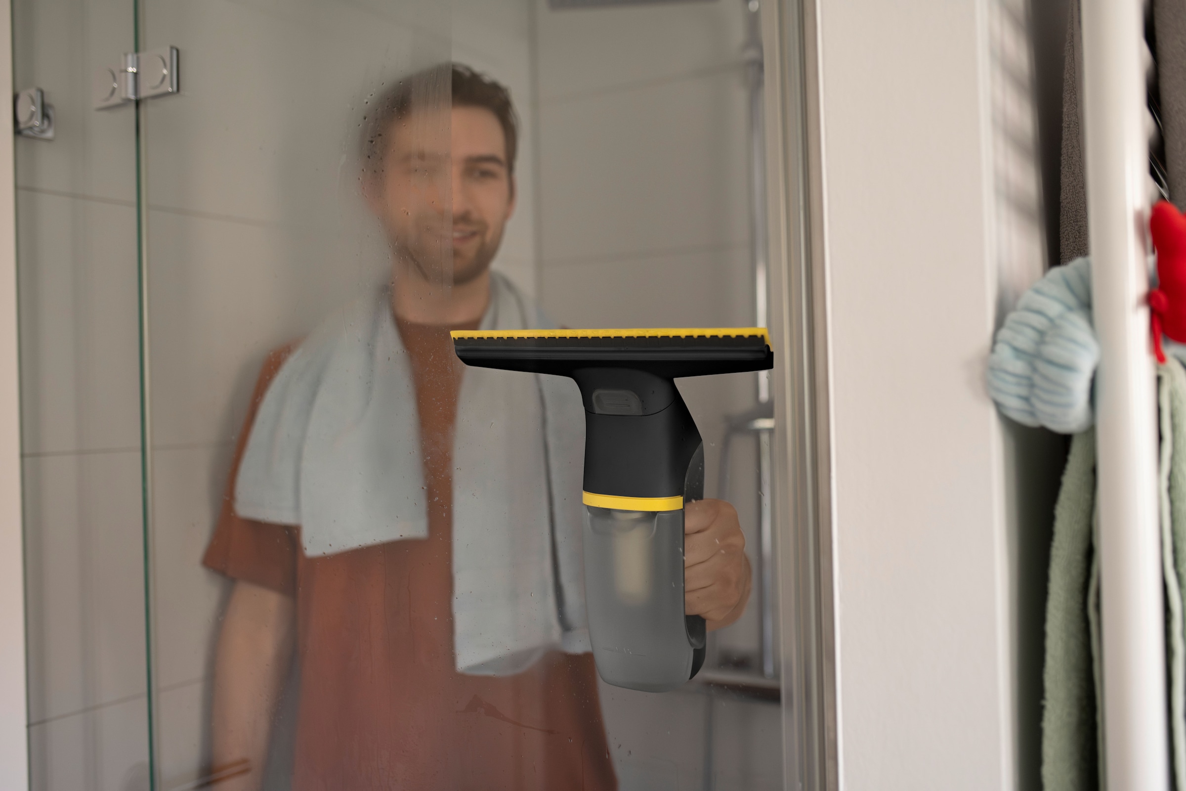 KÄRCHER Akku-Fenstersauger »WV 2 Universal Extra+ Black« Allround-Einsatz im ganzen Haus