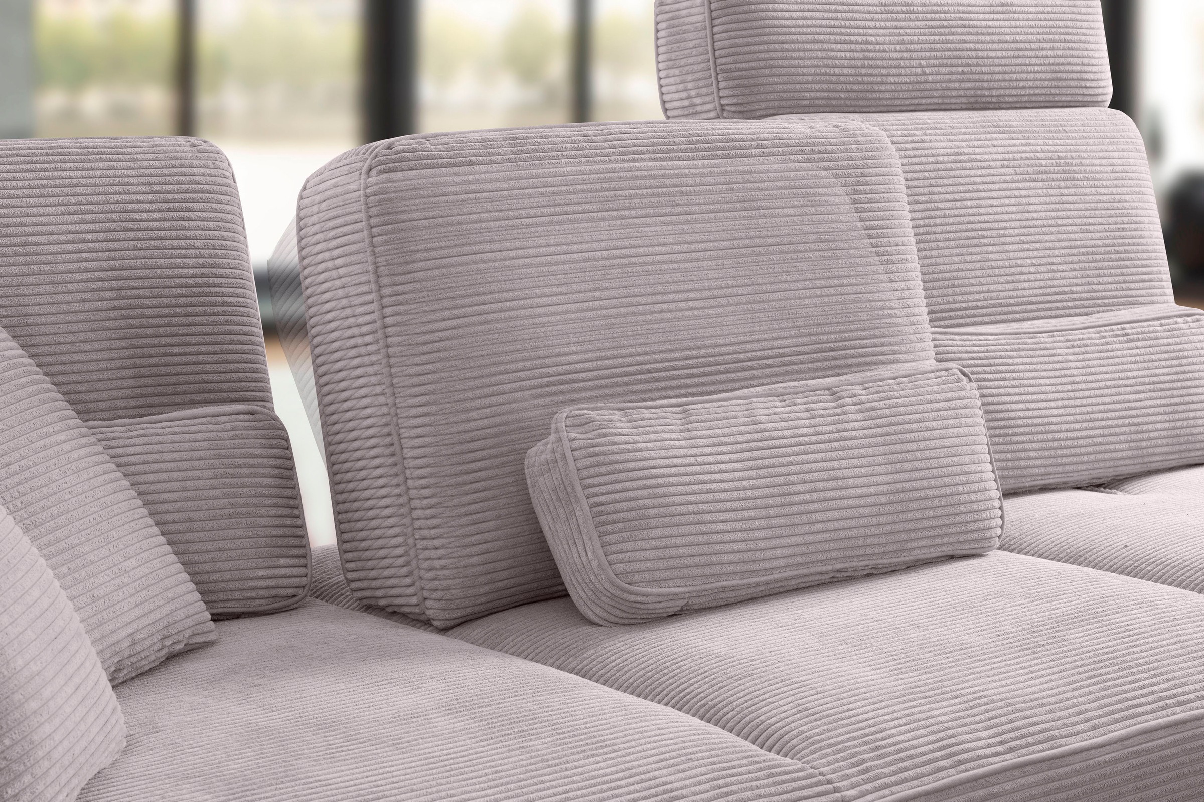 set one by Musterring Ecksofa »SO 4500, Füße schwarz matt, inkl Schwenkrückenfunktion, Cord, L-Form«, wahlweise mit Kopfstütze/Armteilverstellung/Rückenneigung