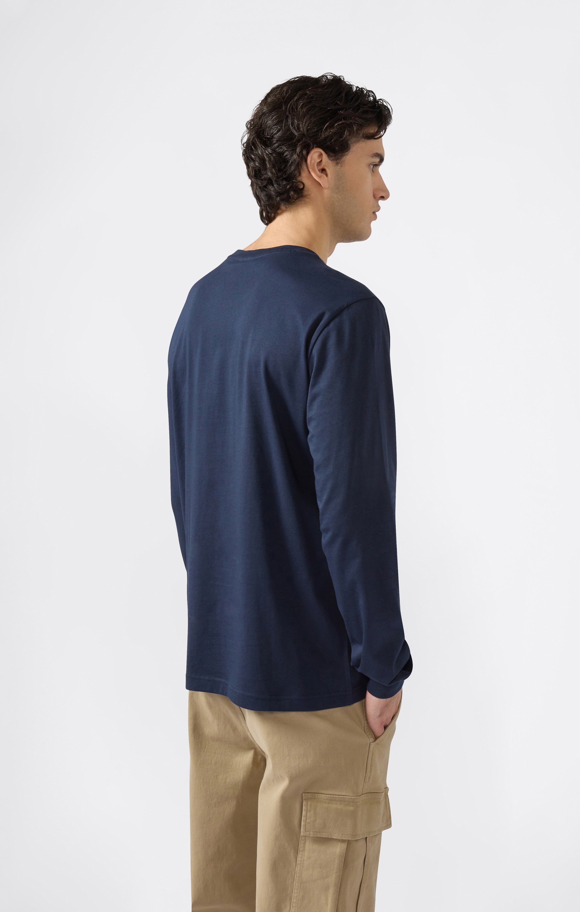 Champion T-Shirt »BASICS Long-Sleeve T-Shirt Large Logo« Langarm-Design, sportlicher Stil, aus Baumwolle